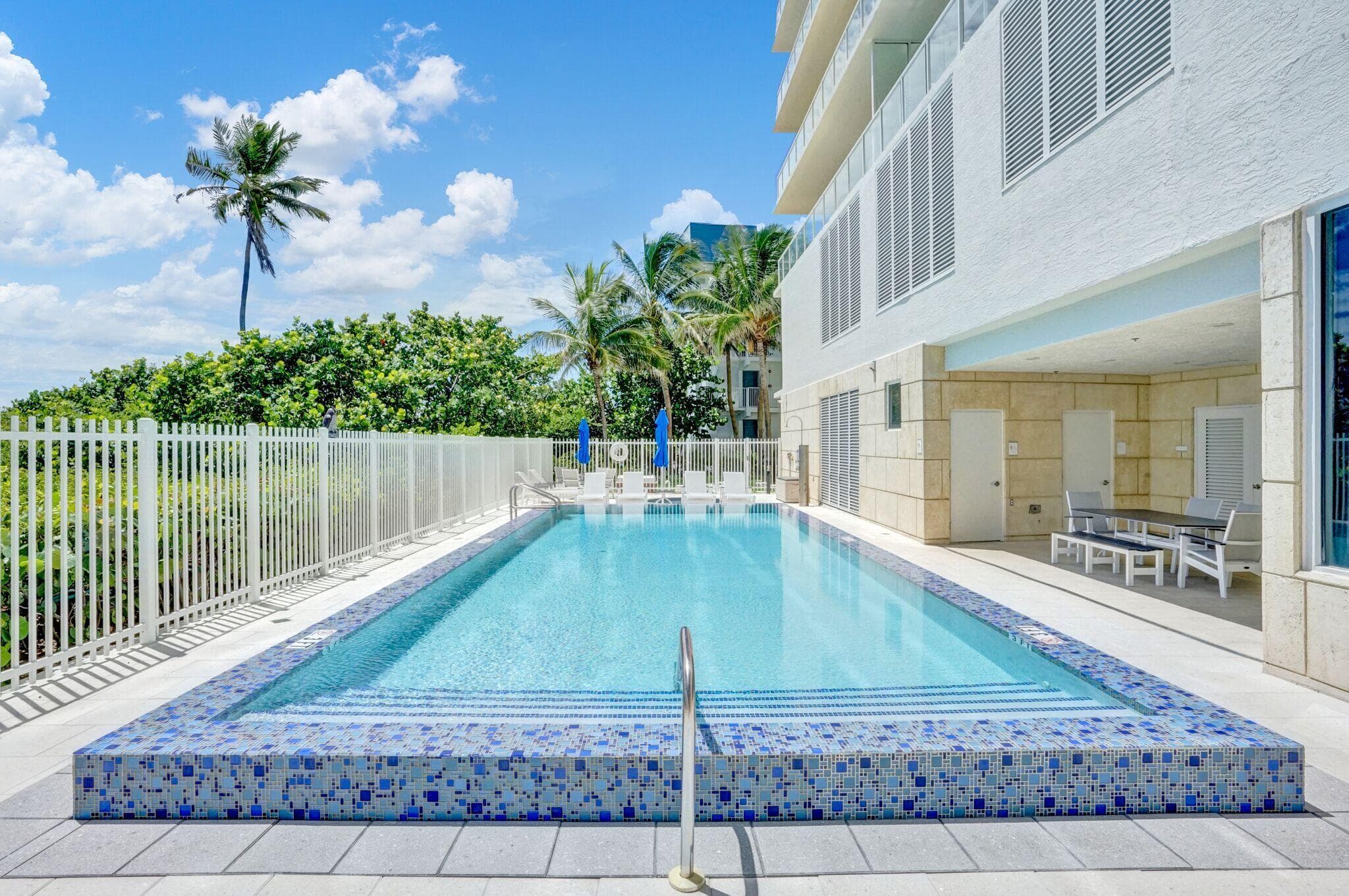 704 N Ocean Boulevard 404, Pompano Beach, FL 33062 — photo 37 of 44