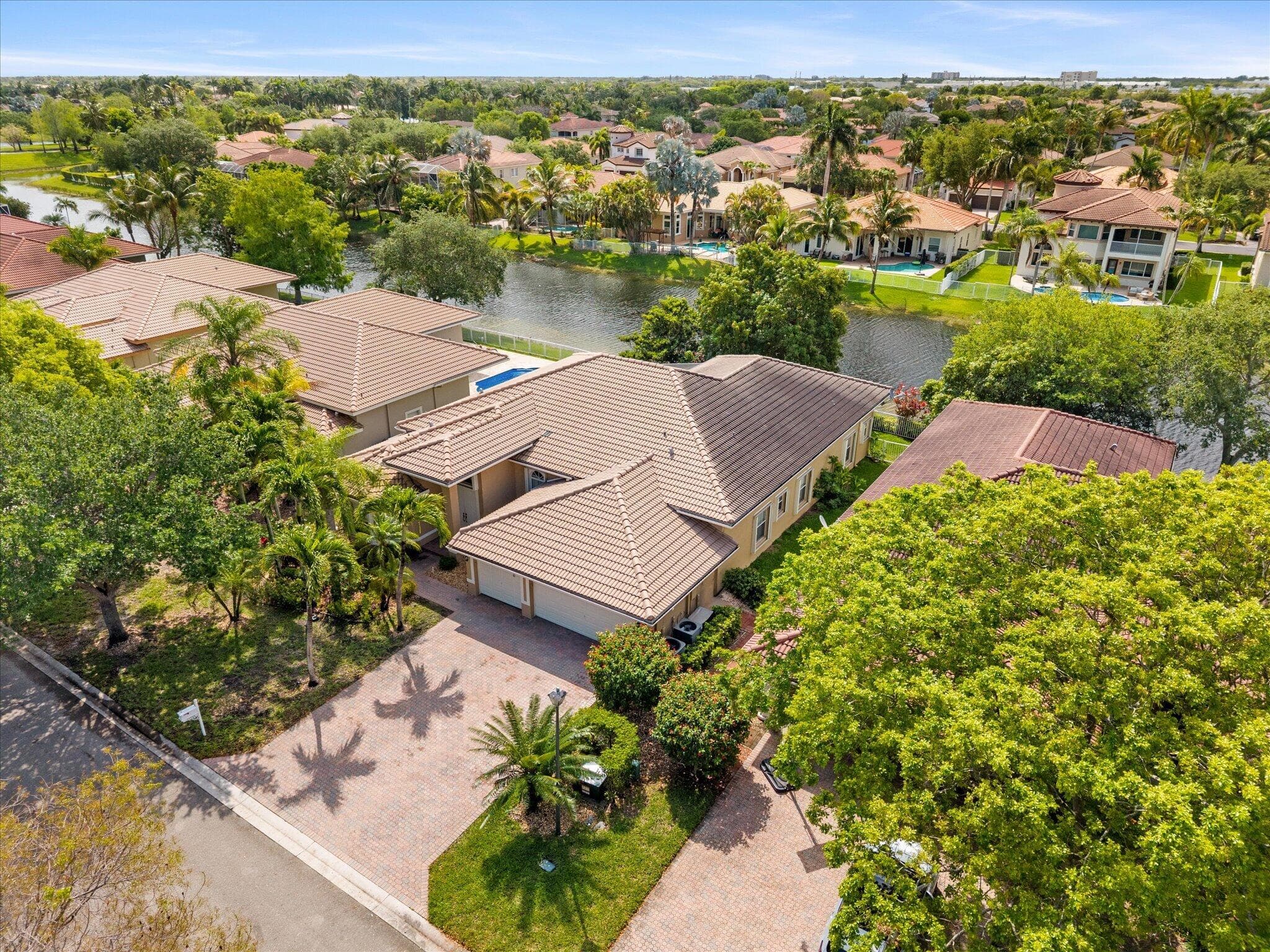 12420 NW 50th Place, Coral Springs, FL 33076 — photo 32 of 36