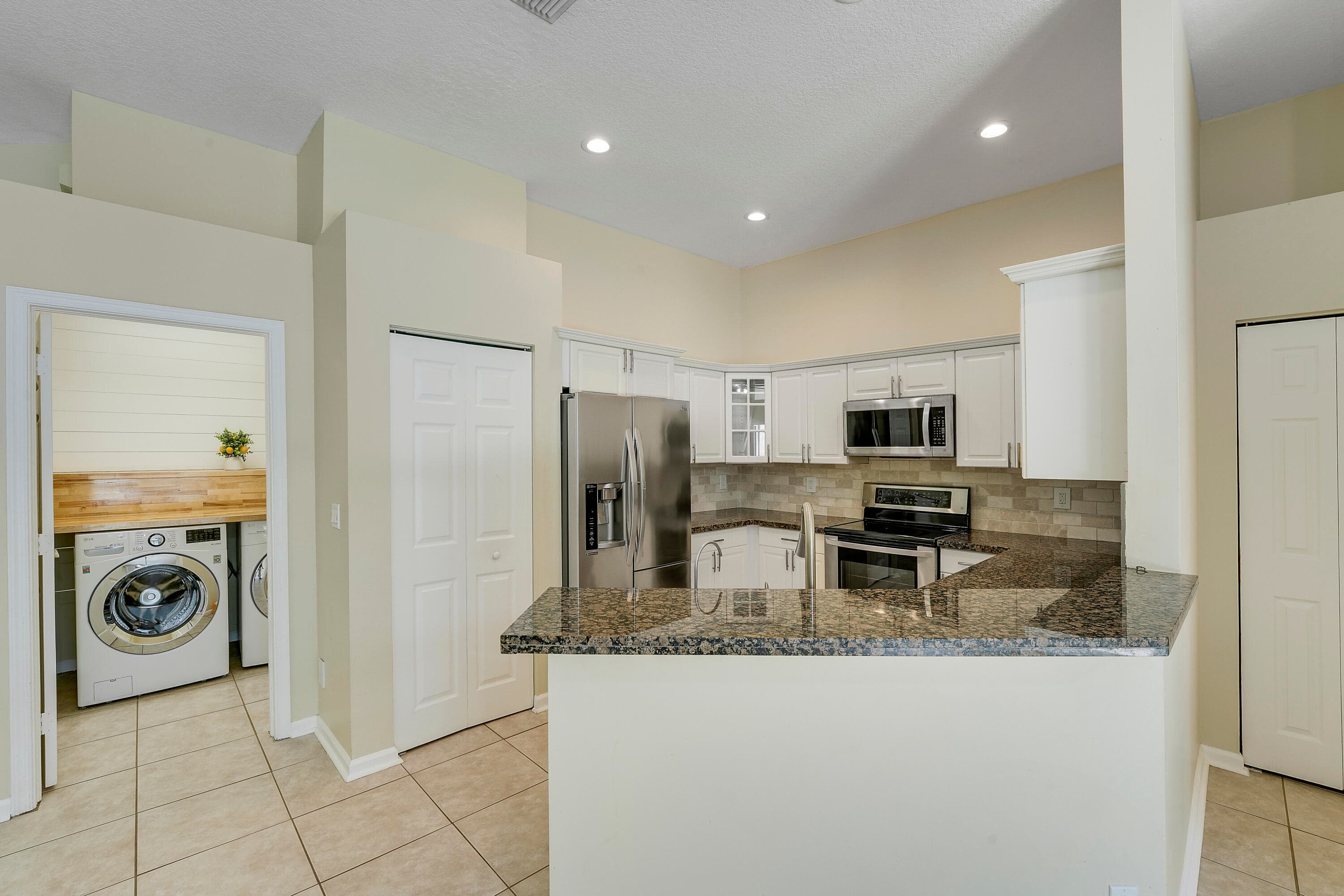 6334 Barbara Street, Jupiter, FL 33458 — photo 11 of 38