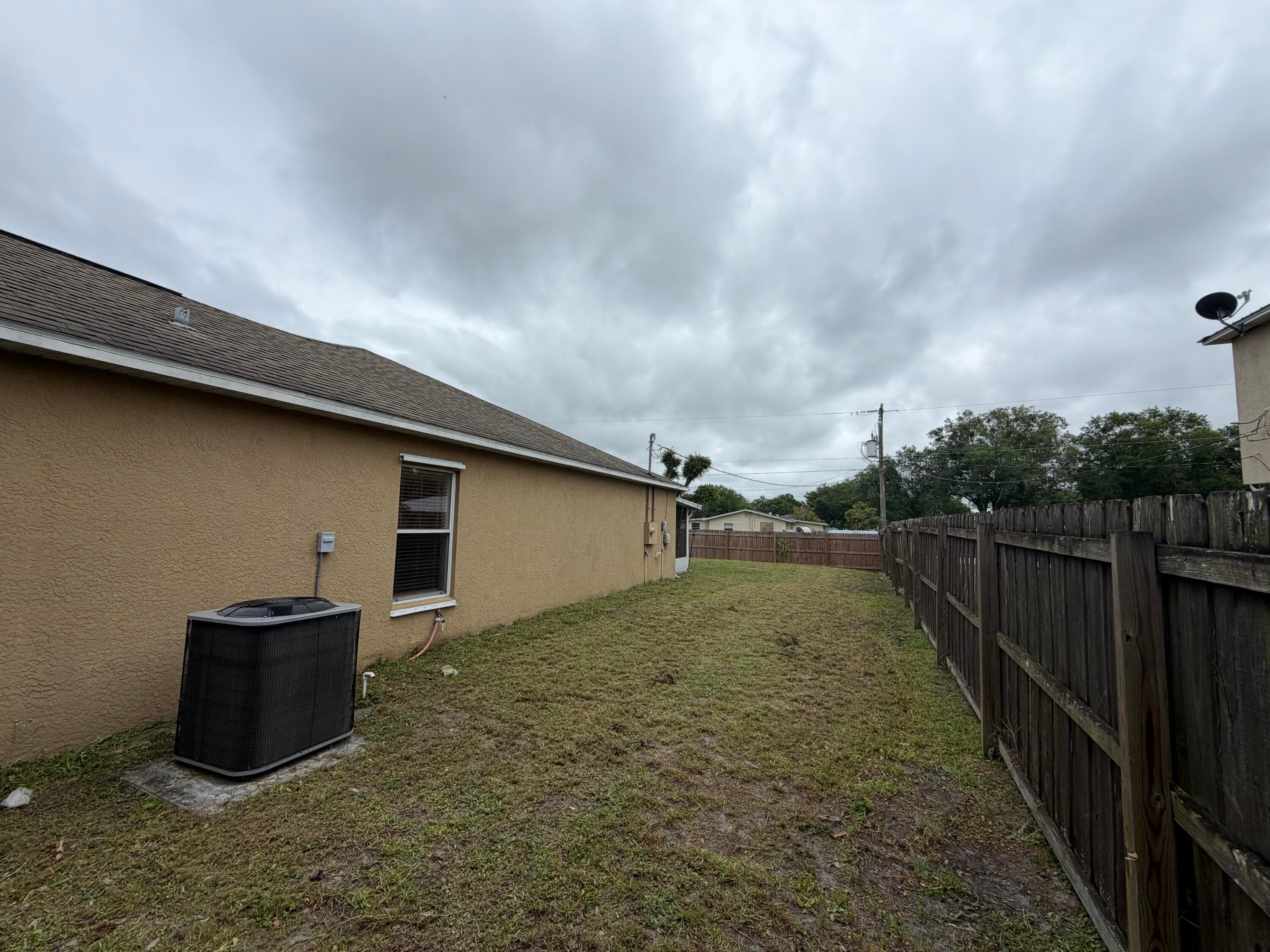 3426 NW 38th Avenue 3426, Okeechobee, FL 34972 — photo 4 of 13