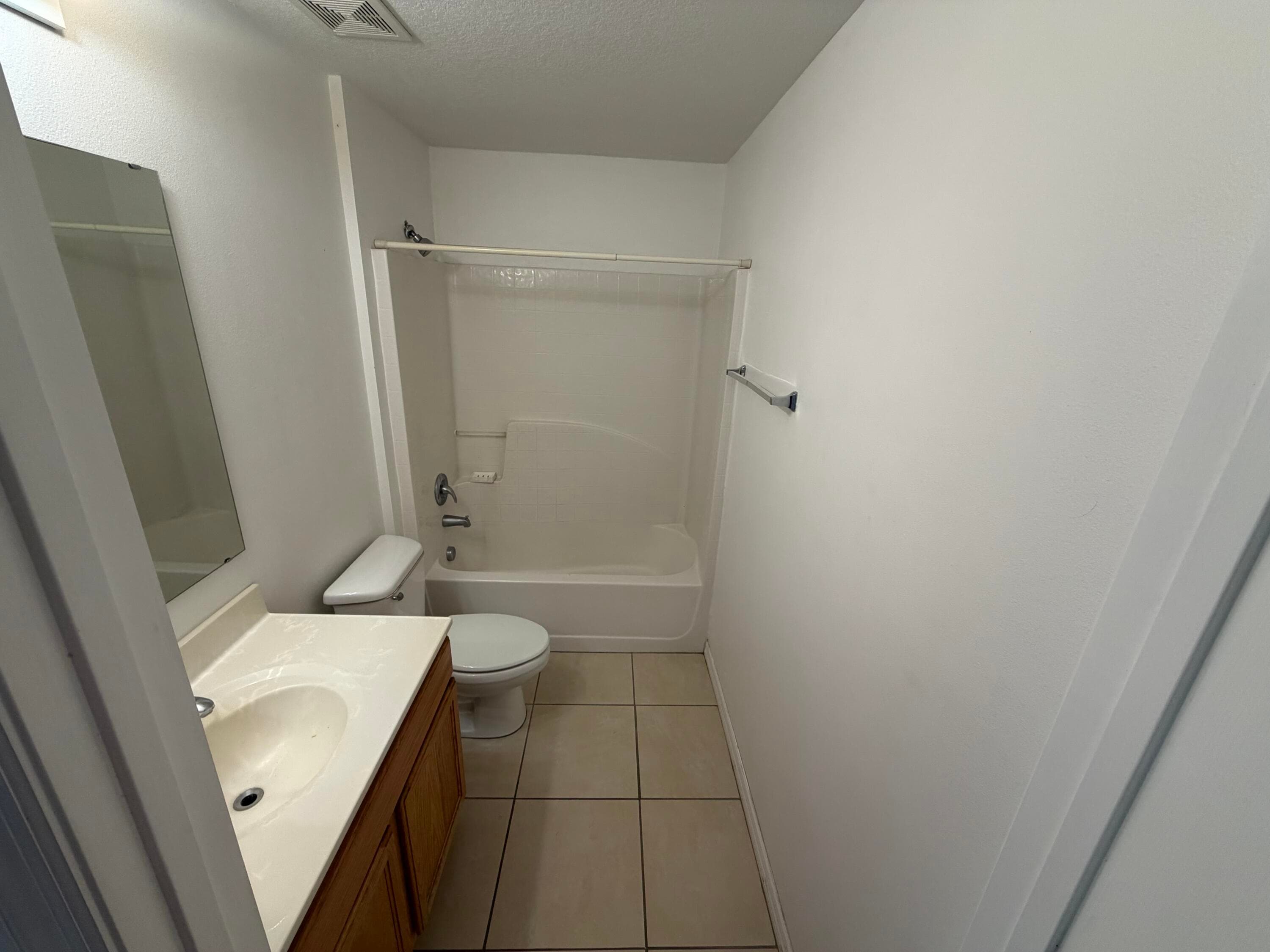 3426 NW 38th Avenue 3426, Okeechobee, FL 34972 — photo 10 of 13