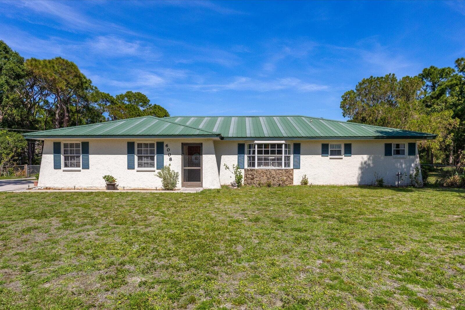6008 Palmetto Drive, Fort Pierce, FL 34982 — photo 5 of 54
