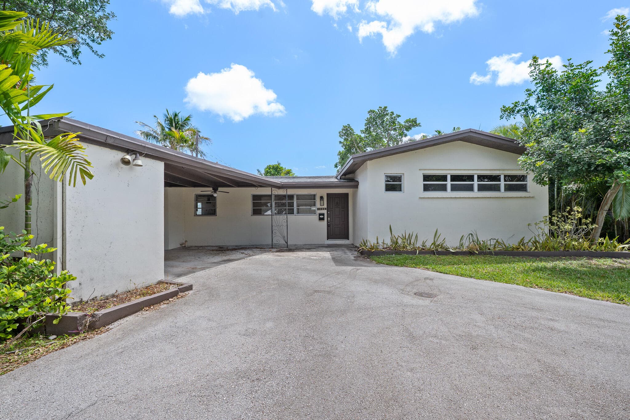 1308 SW 9th Avenue, Fort Lauderdale, FL 33315 — photo 1 of 34