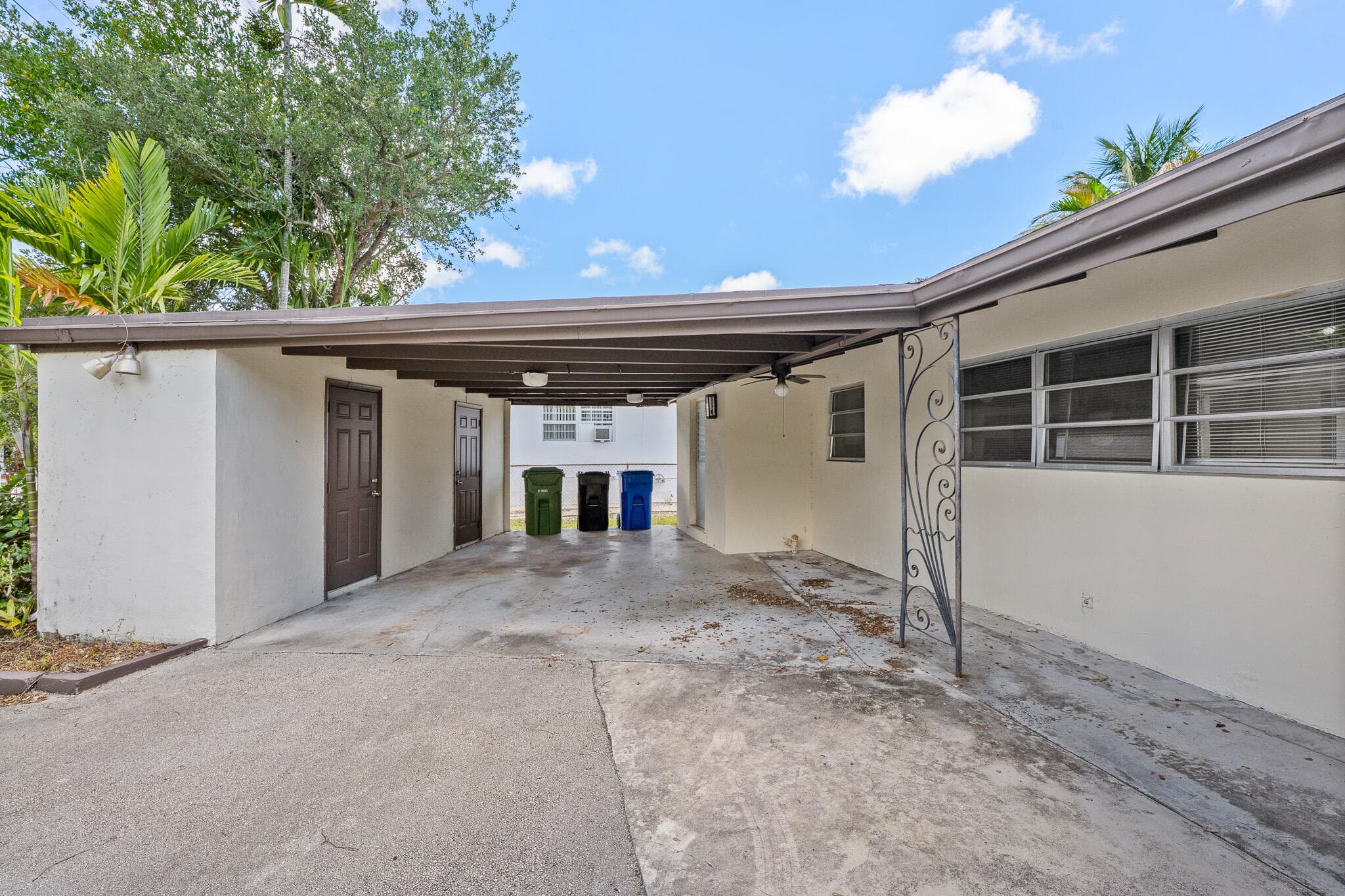 1308 SW 9th Avenue, Fort Lauderdale, FL 33315 — photo 4 of 34