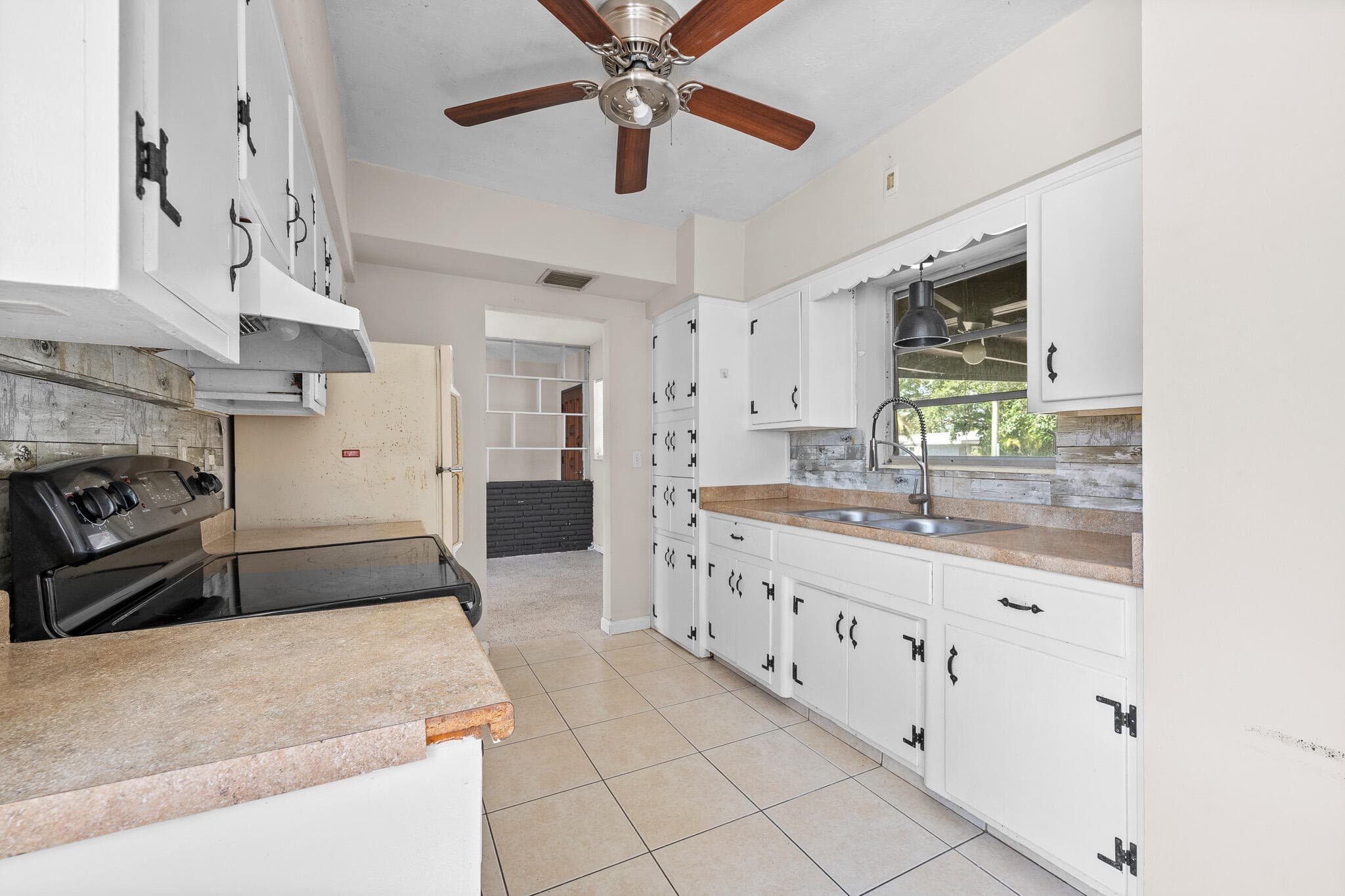 1308 SW 9th Avenue, Fort Lauderdale, FL 33315 — photo 19 of 34