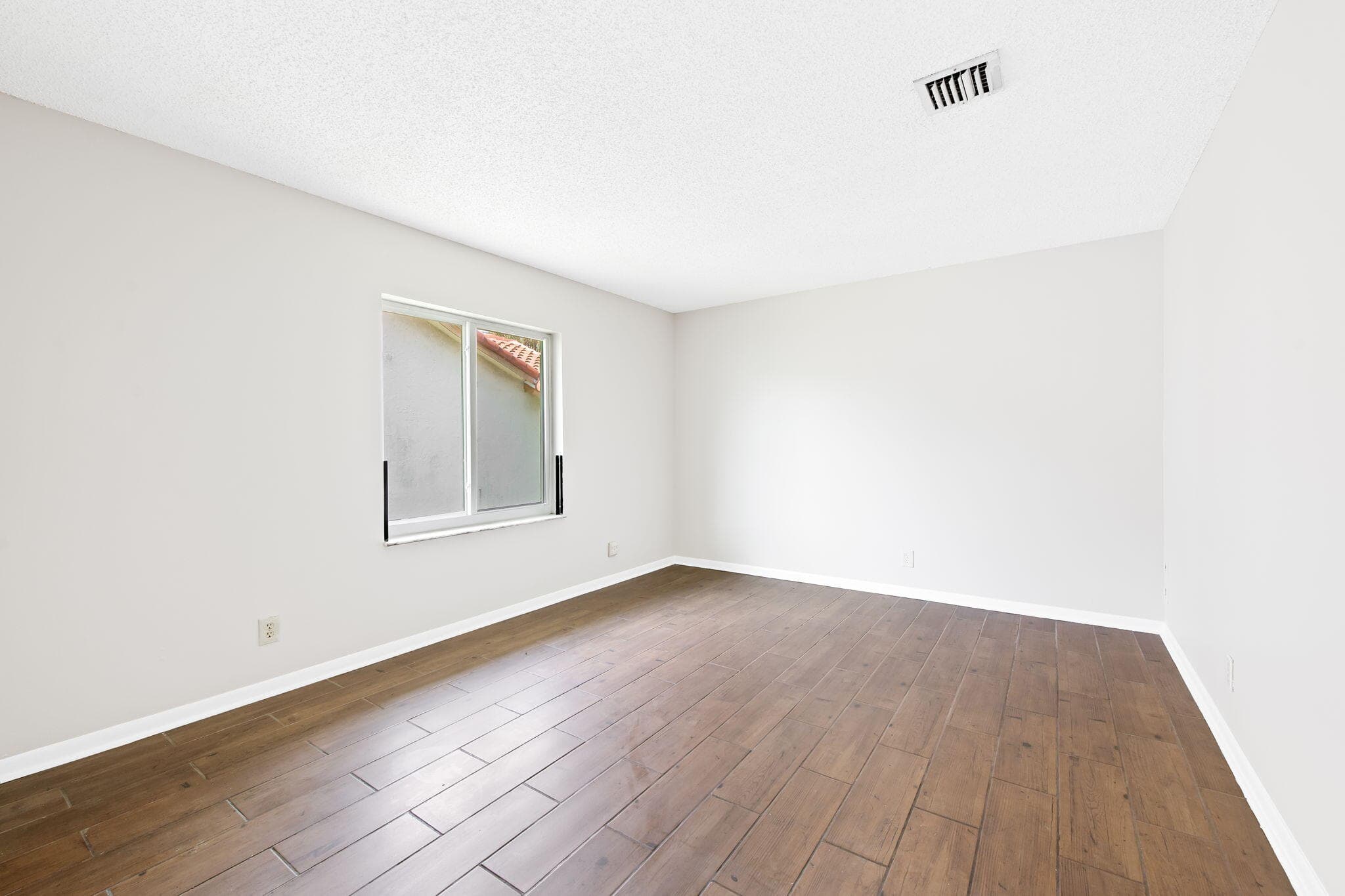 2981 NW 92nd Avenue, Coral Springs, FL 33065 — photo 10 of 21