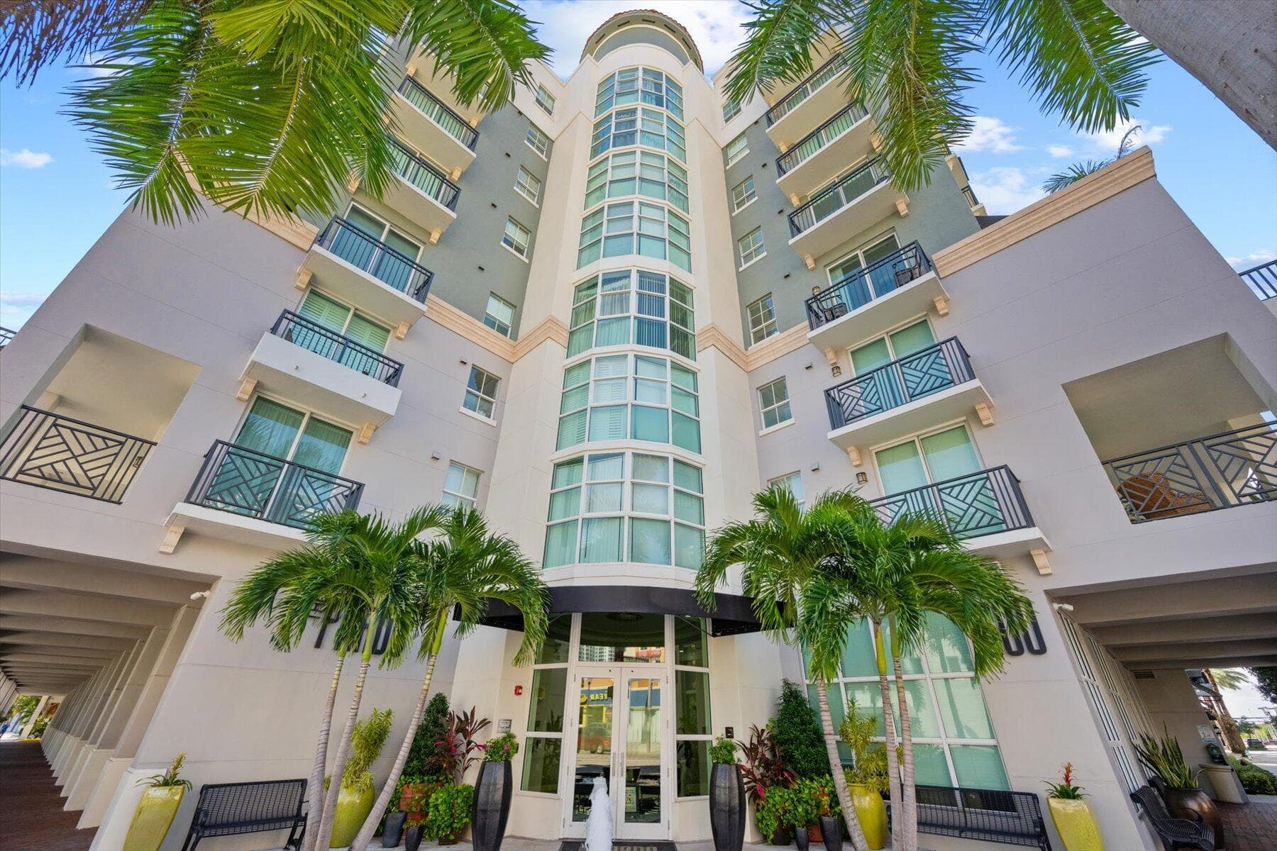 600 S Dixie Highway 659, West Palm Beach, FL 33401 — photo 27 of 29