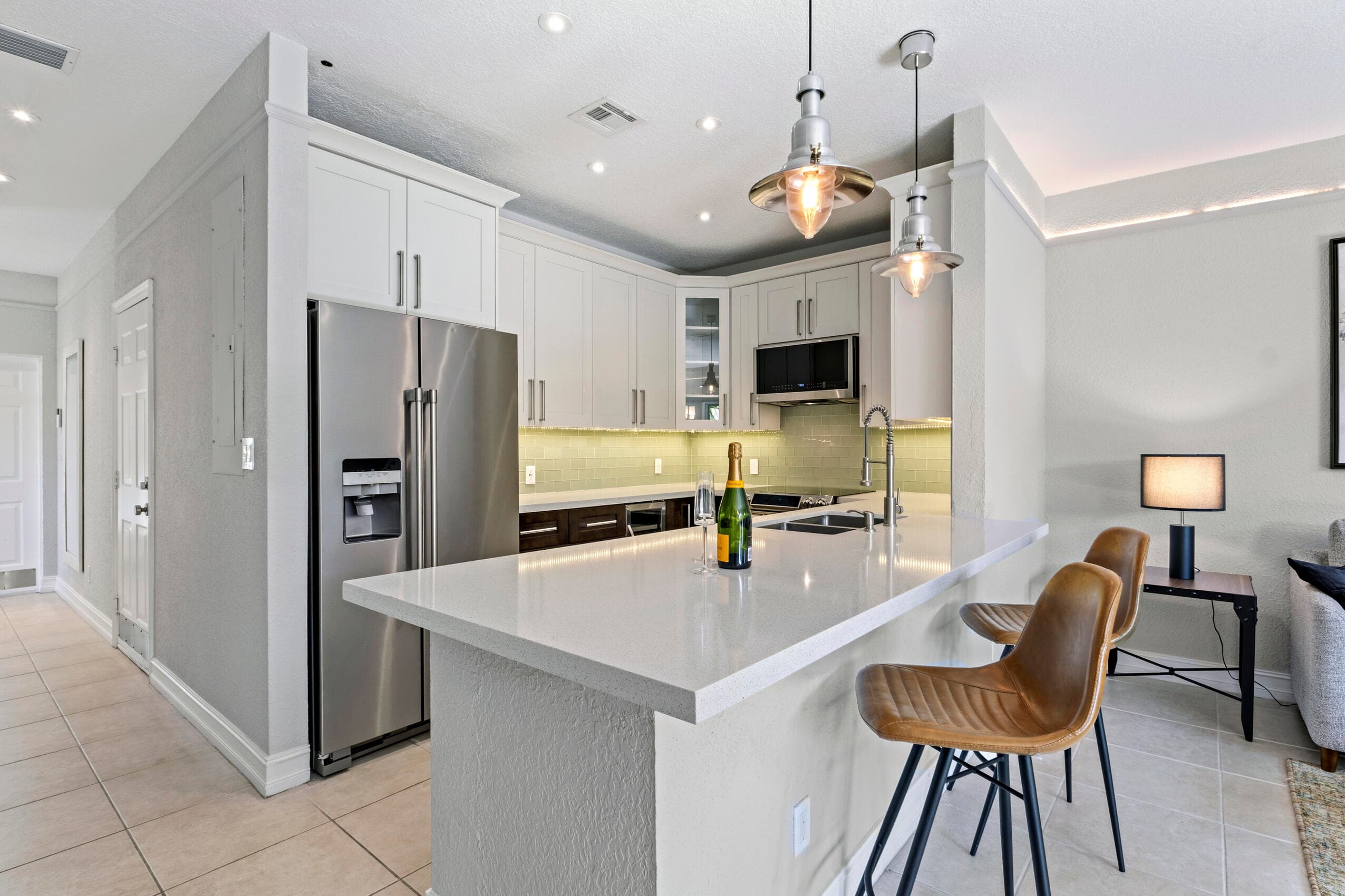 1741 NE 4th Avenue F5, Fort Lauderdale, FL 33305 — photo 11 of 46