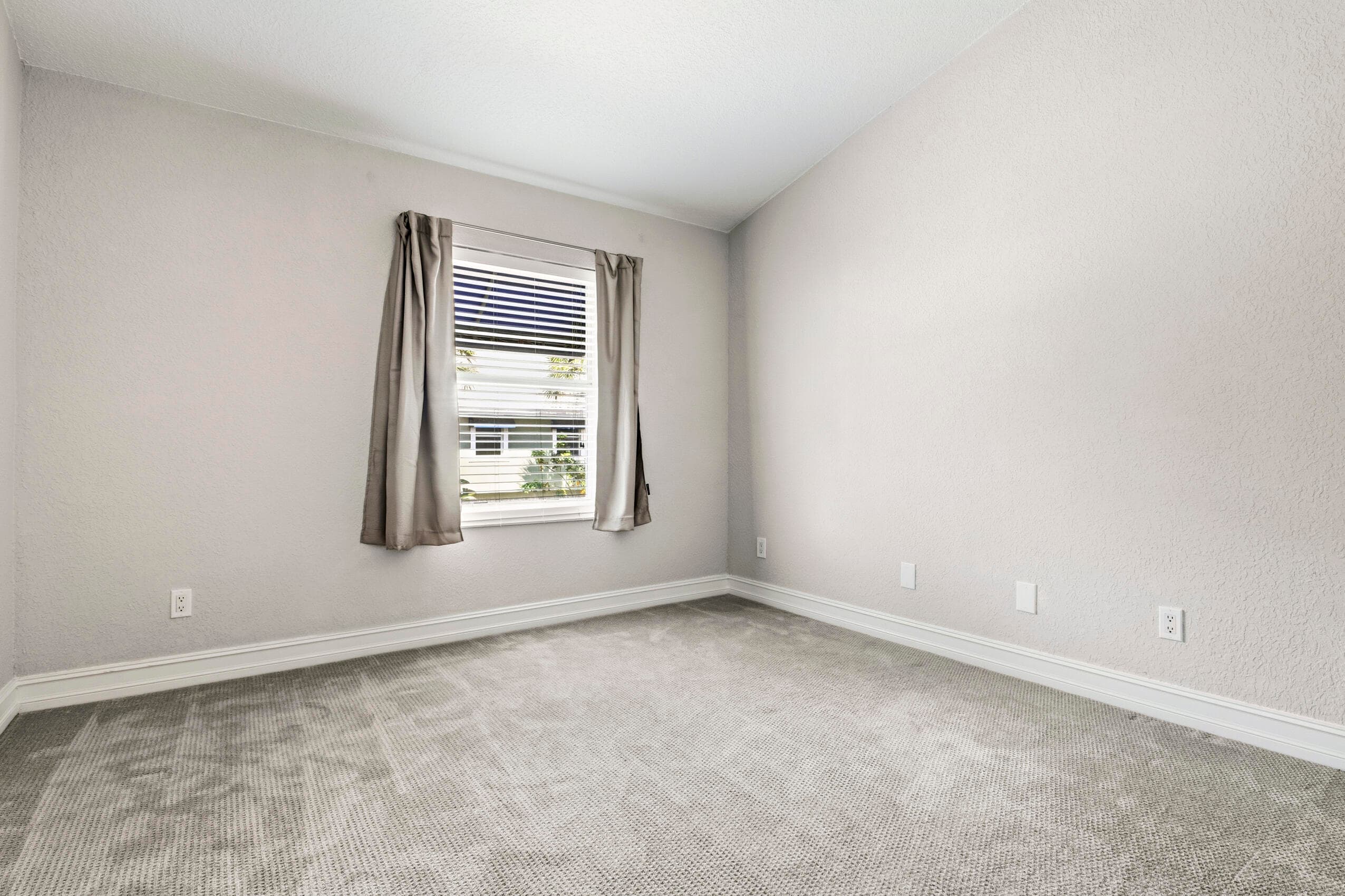 1741 NE 4th Avenue F5, Fort Lauderdale, FL 33305 — photo 37 of 46