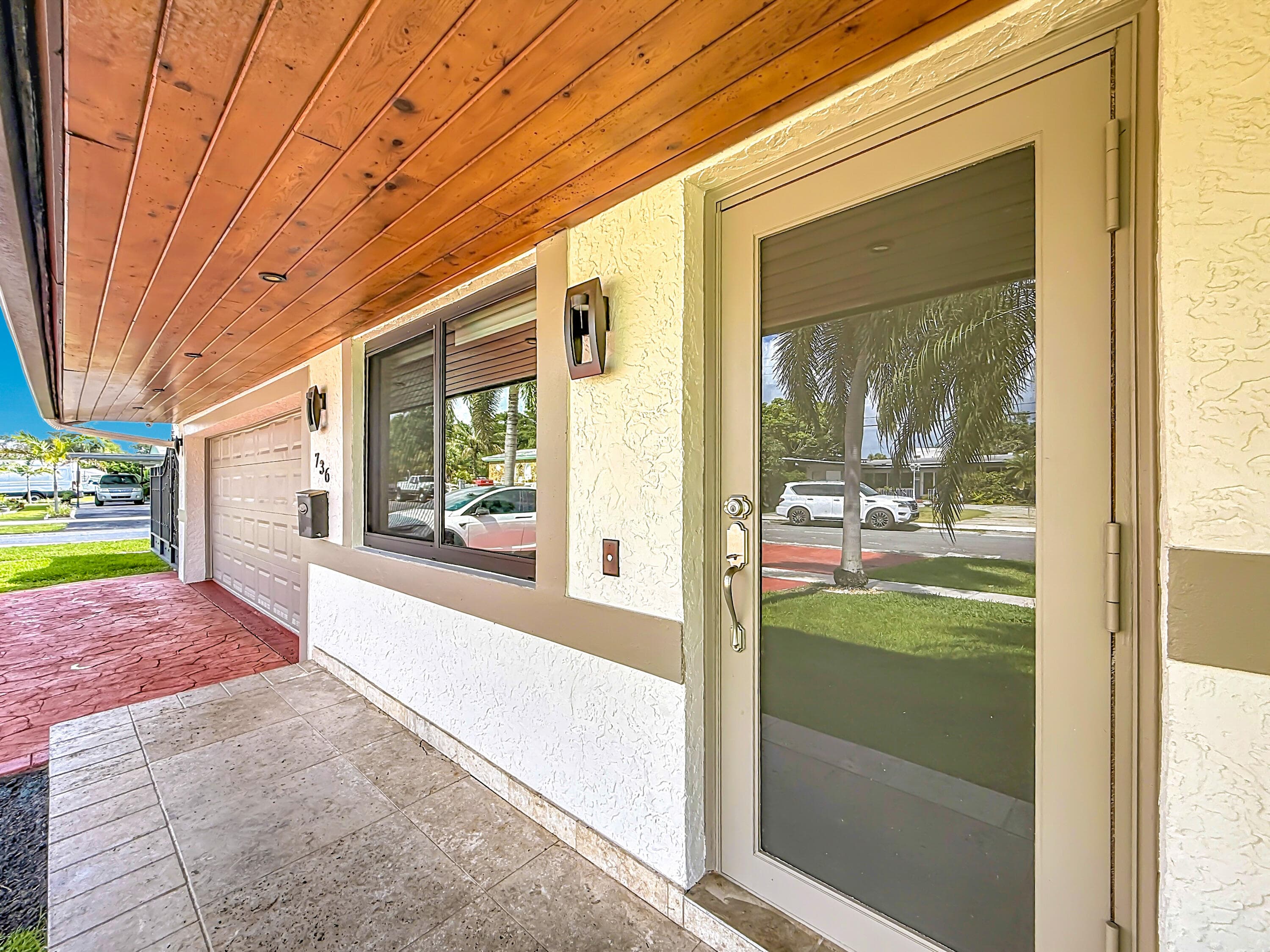 736 NW 12th Avenue, Dania Beach, FL 33004 — photo 4 of 79