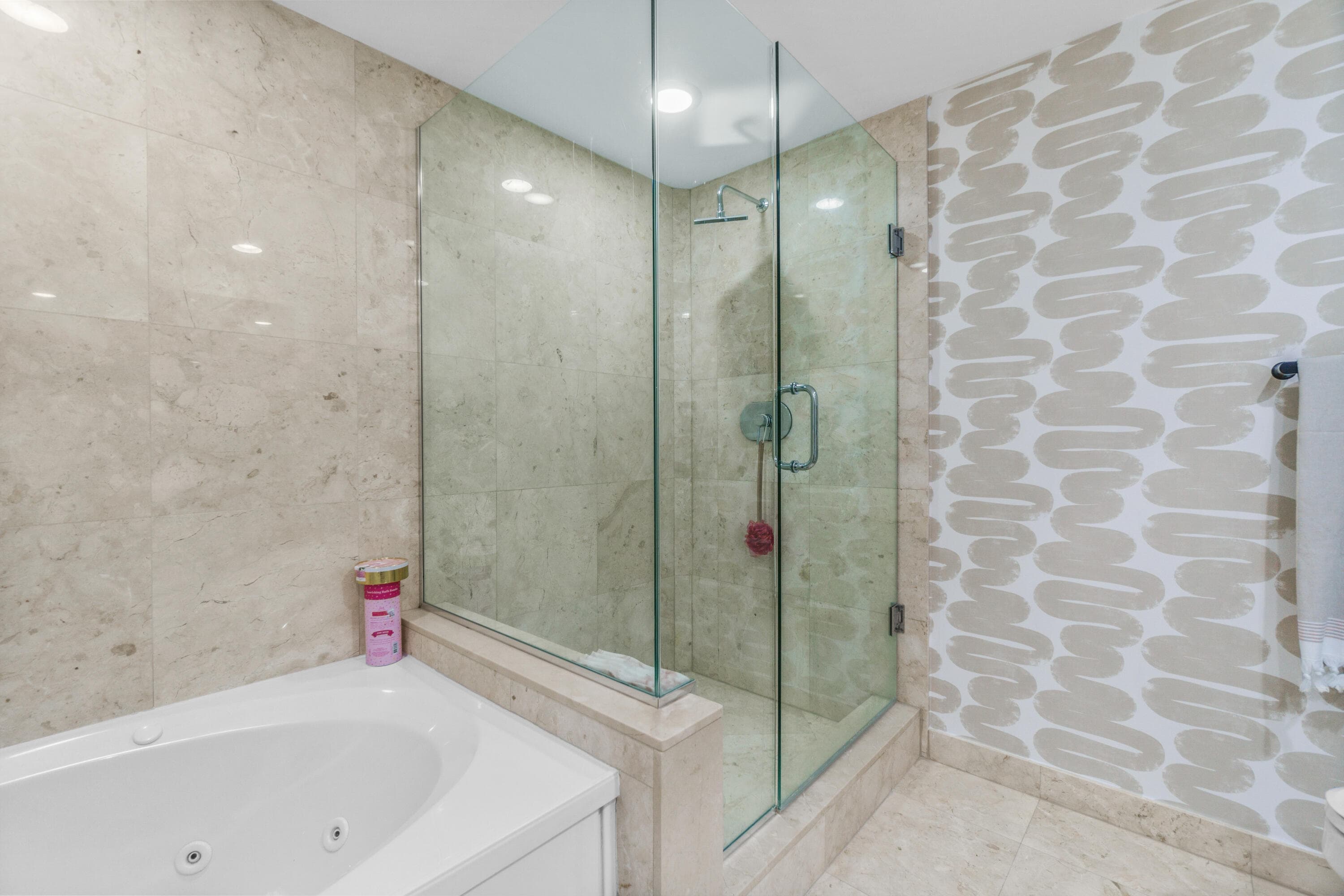 550 Okeechobee Boulevard 422, West Palm Beach, FL 33401 — photo 16 of 34