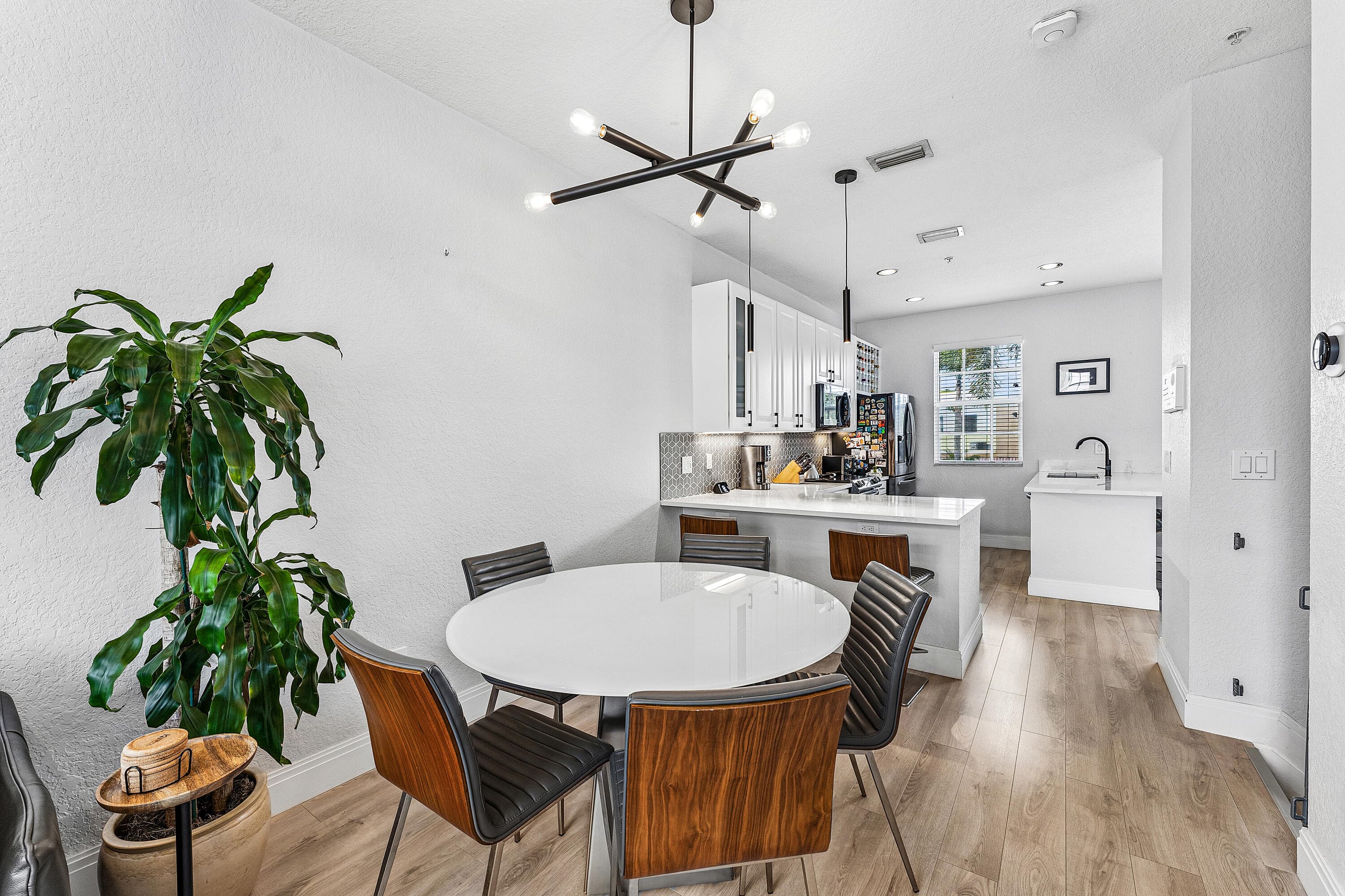295 NE 5th Avenue 22, Delray Beach, FL 33483 — photo 18 of 35