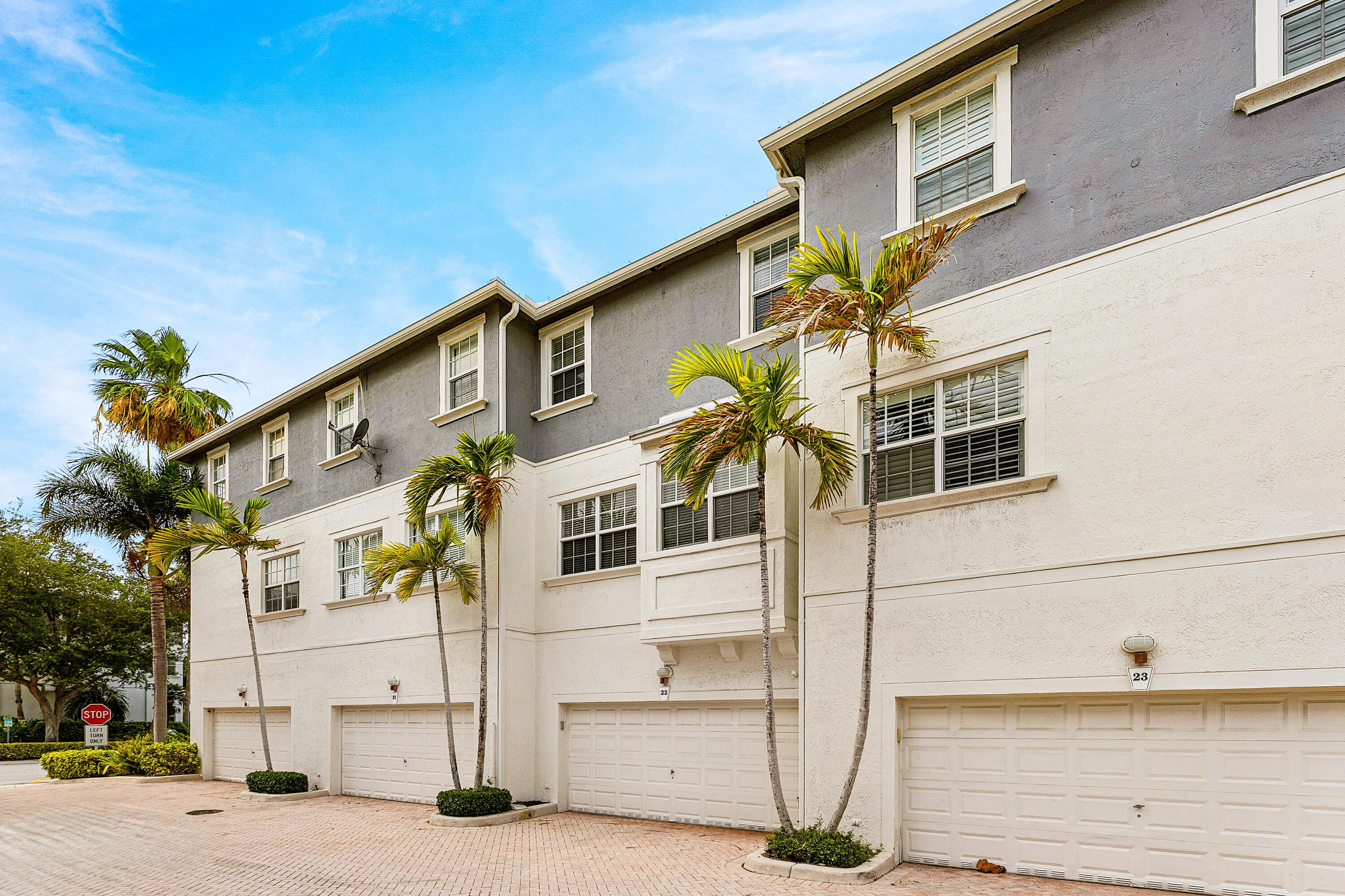 295 NE 5th Avenue 22, Delray Beach, FL 33483 — photo 31 of 35