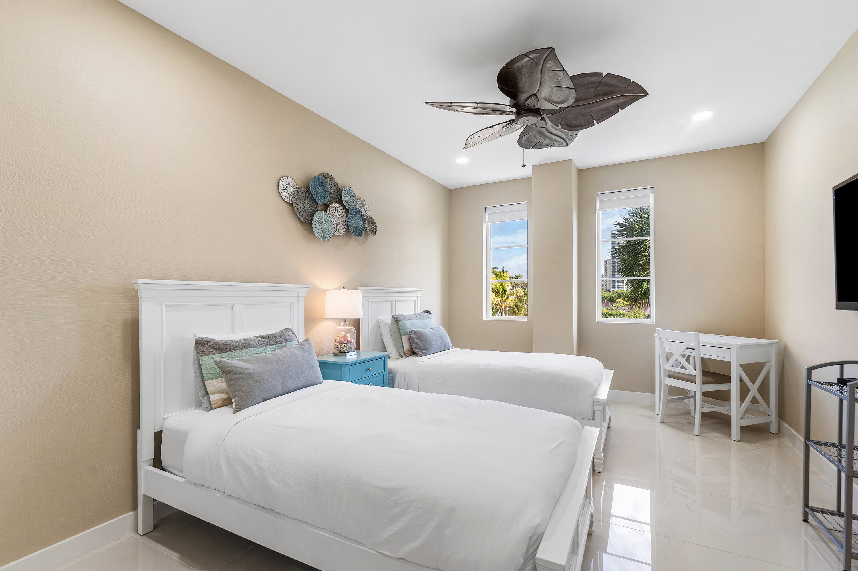 155 S Ocean Avenue 305, Palm Beach Shores, FL 33404 — photo 29 of 63