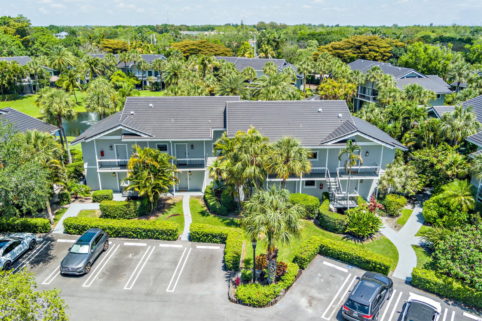 11863 Wimbledon Circle 501/500, Wellington, FL 33414 — photo 1 of 32