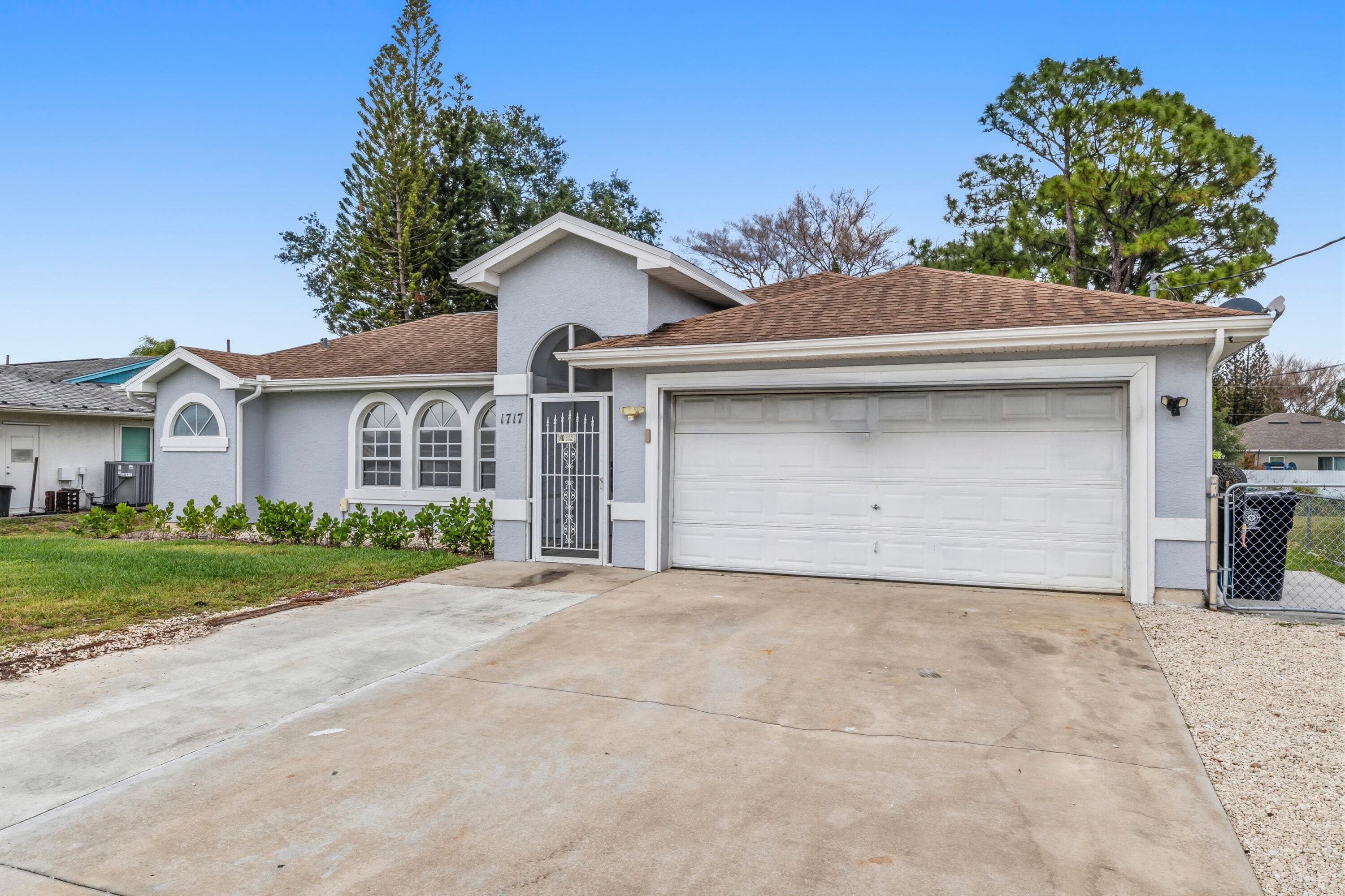 1717 SW Burlington Street, Port St. Lucie, FL 34984 — photo 8 of 38