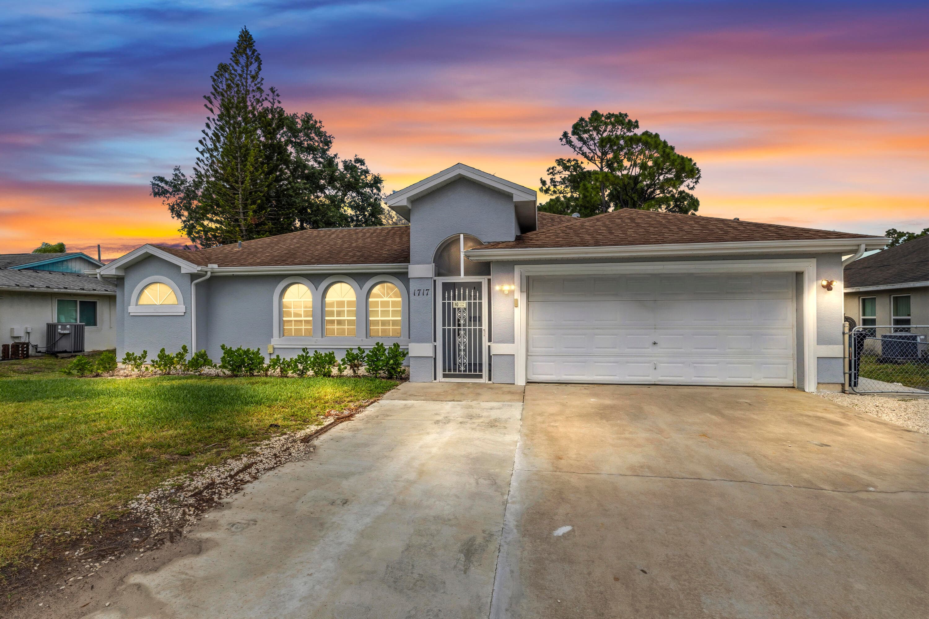 1717 SW Burlington Street, Port St. Lucie, FL 34984 — photo 10 of 38