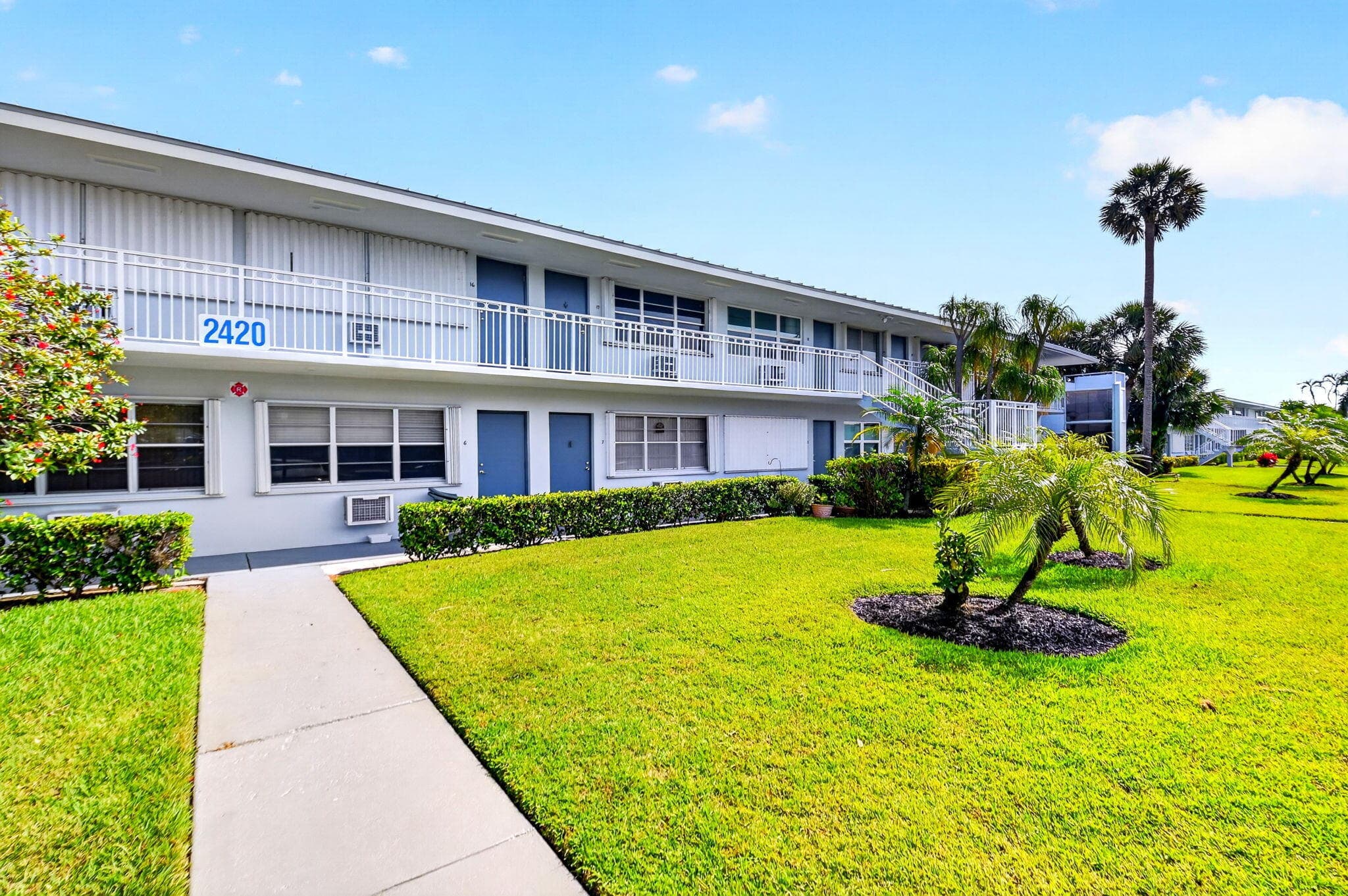 2420 S Federal Highway 0100, Boynton Beach, FL 33435 — photo 1 of 41