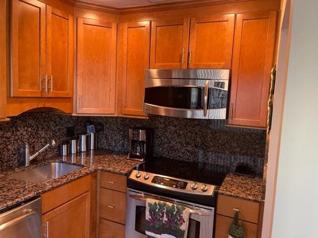 22 Colonial Club Drive 103, Boynton Beach, FL 33435 — photo 3 of 41