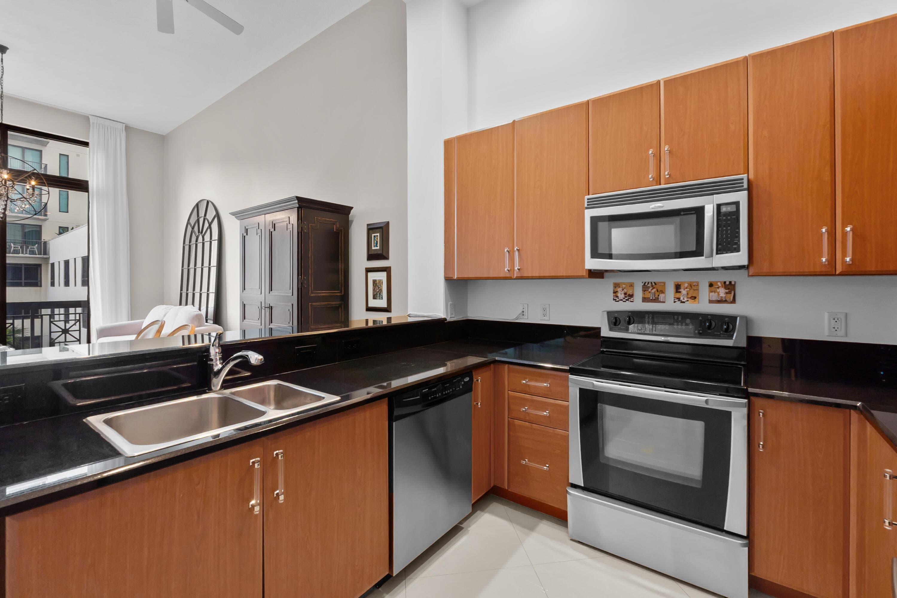 701 S Olive Avenue 218, West Palm Beach, FL 33401 — photo 6 of 32