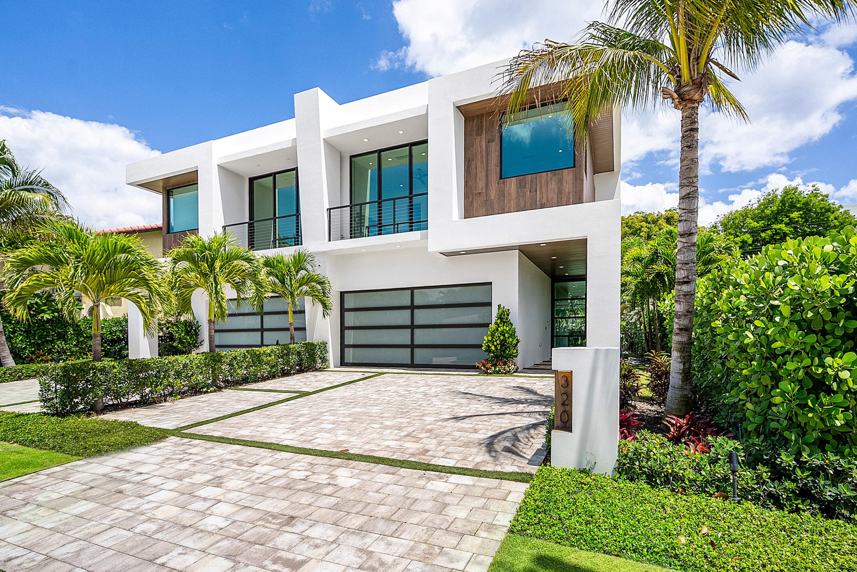 320 NE Wavecrest Way, Boca Raton, FL 33432 — photo 4 of 65