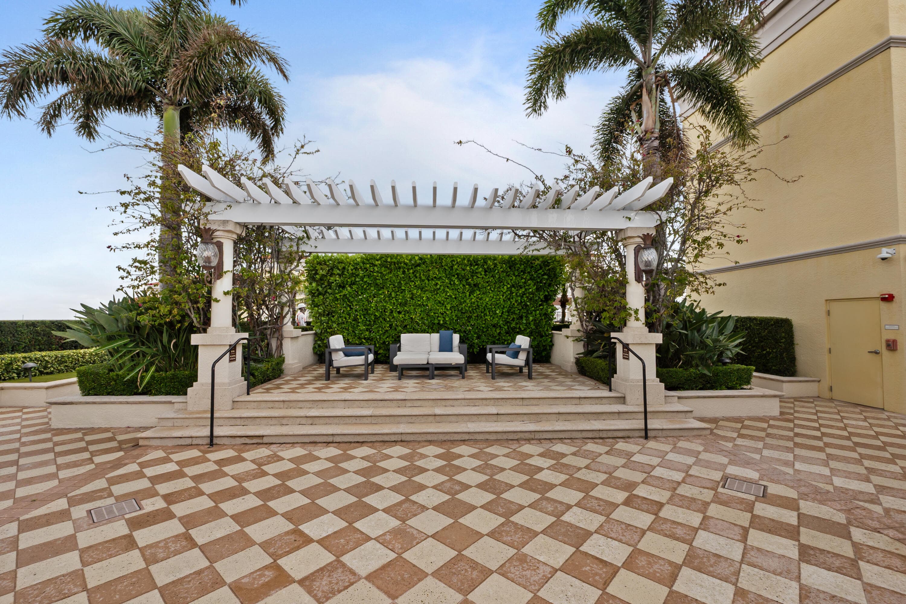 701 S Olive Avenue 218, West Palm Beach, FL 33401 — photo 31 of 32
