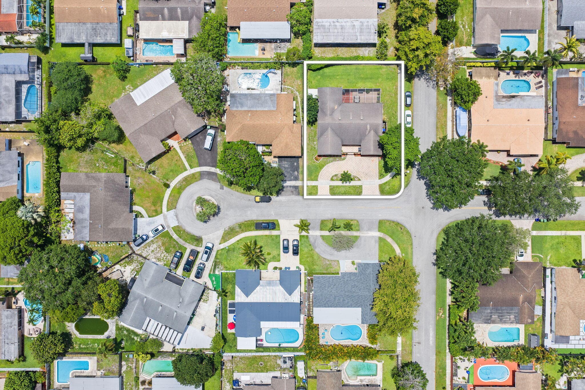8350 NW 23rd Street, Pembroke Pines, FL 33024 — photo 3 of 41