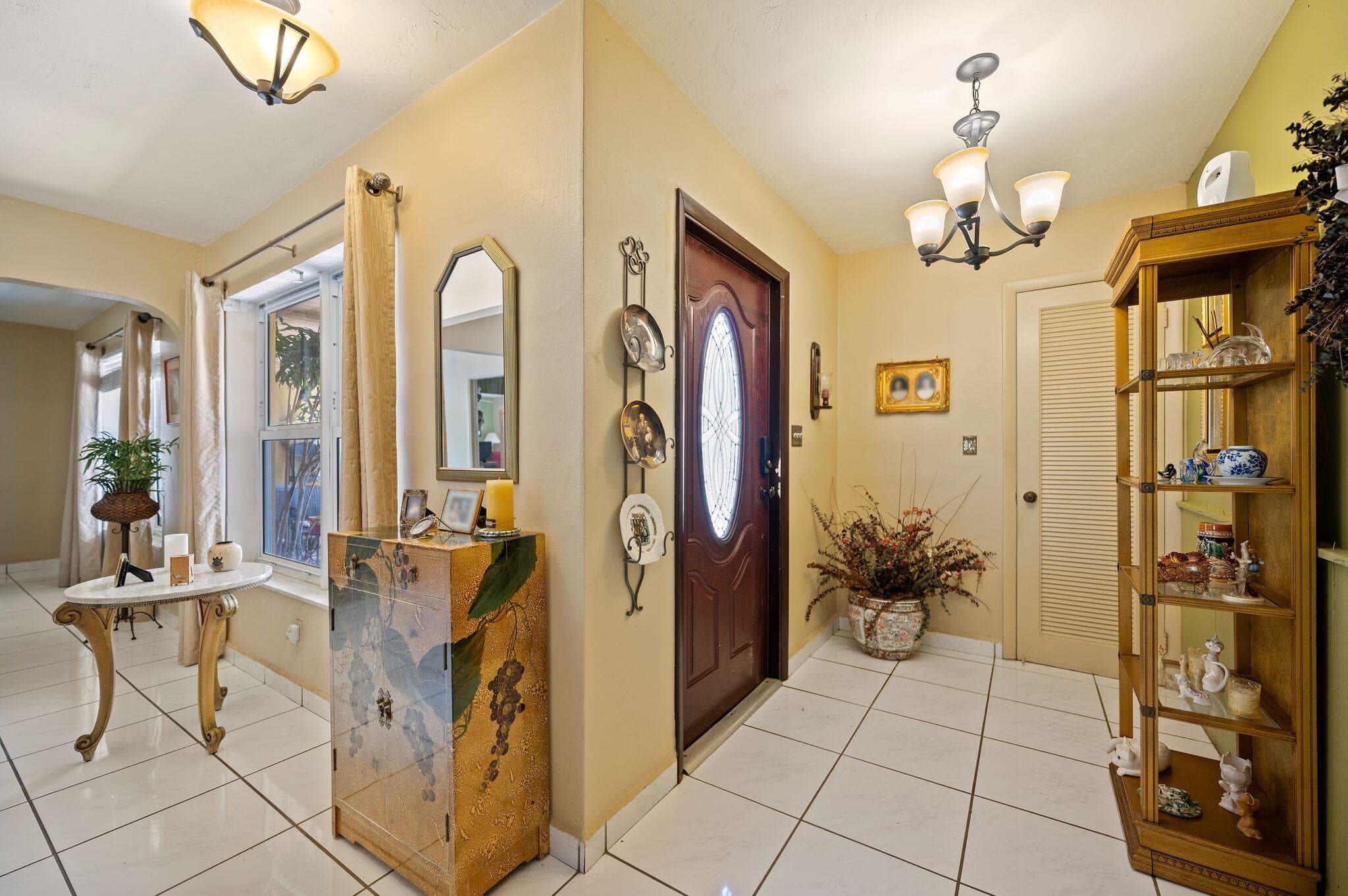 8350 NW 23rd Street, Pembroke Pines, FL 33024 — photo 5 of 41