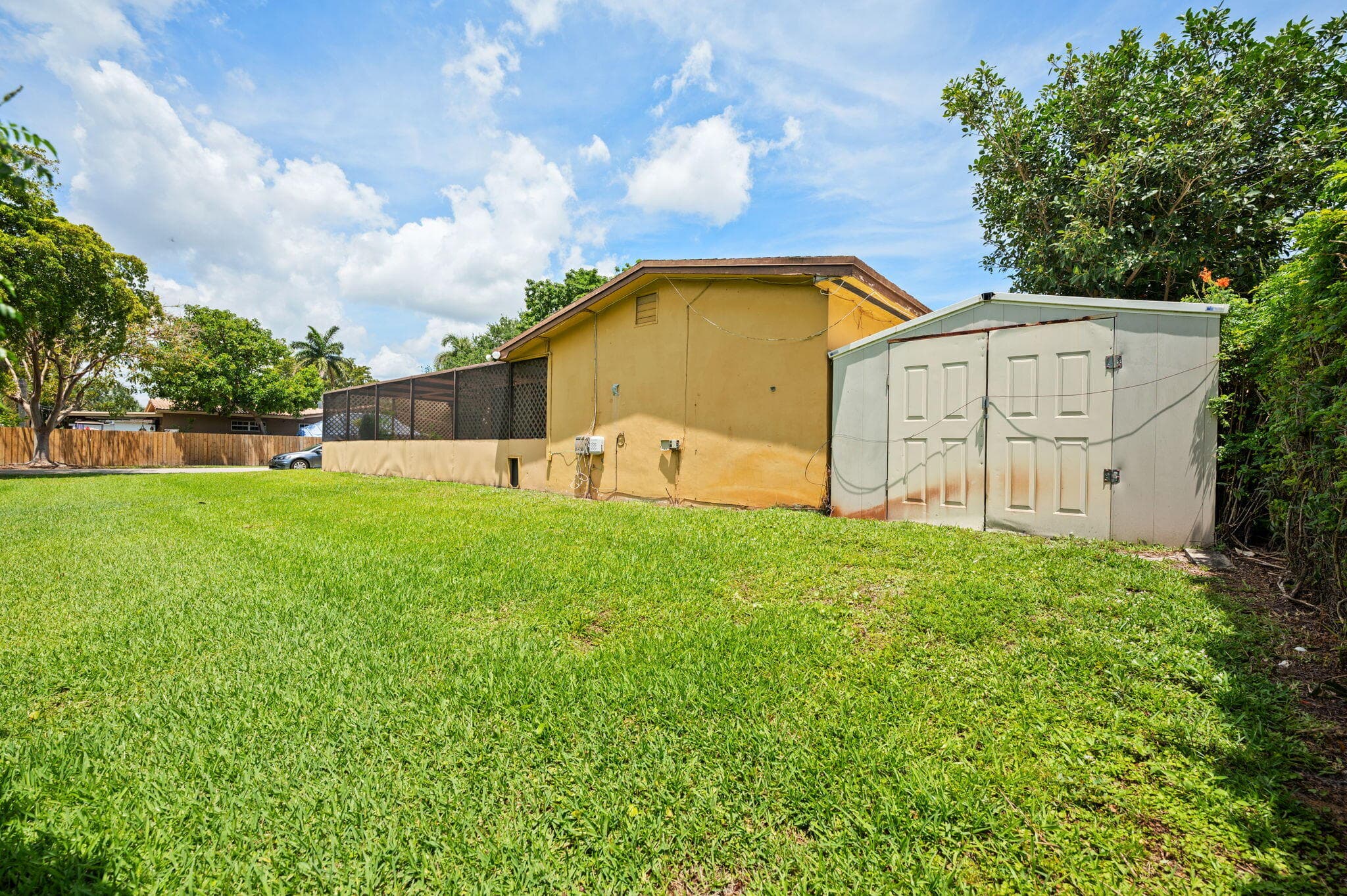 8350 NW 23rd Street, Pembroke Pines, FL 33024 — photo 24 of 41