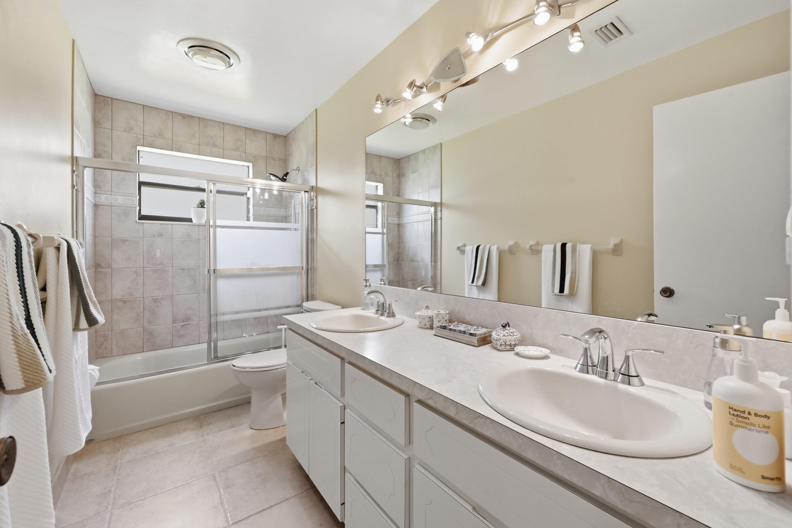 1042 NW 110th Lane, Coral Springs, FL 33071 — photo 41 of 54