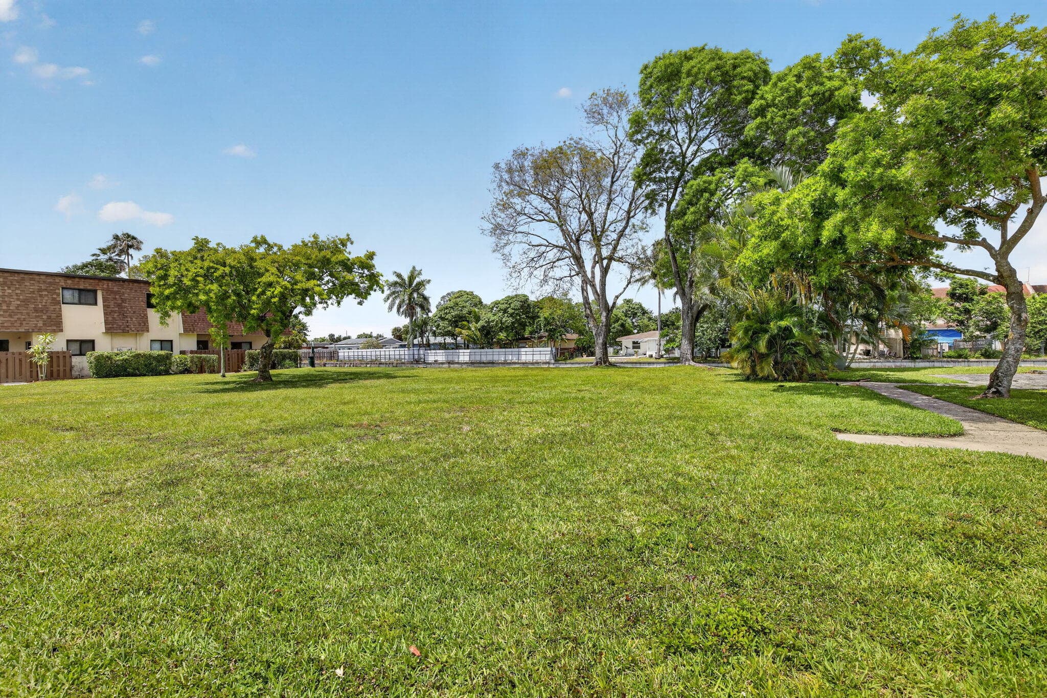 139 San Remo Boulevard 139, North Lauderdale, FL 33068 — photo 36 of 37