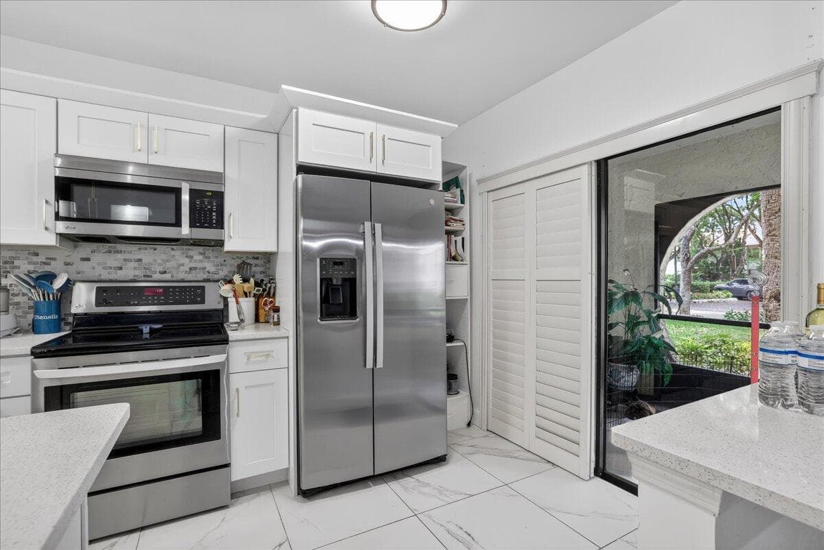 6328 W Longboat Ln Lane W 101, Boca Raton, FL 33433 — photo 10 of 26