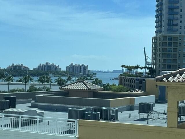 110 Washington Avenue 1717, Miami Beach, FL 33139 — photo 5 of 24
