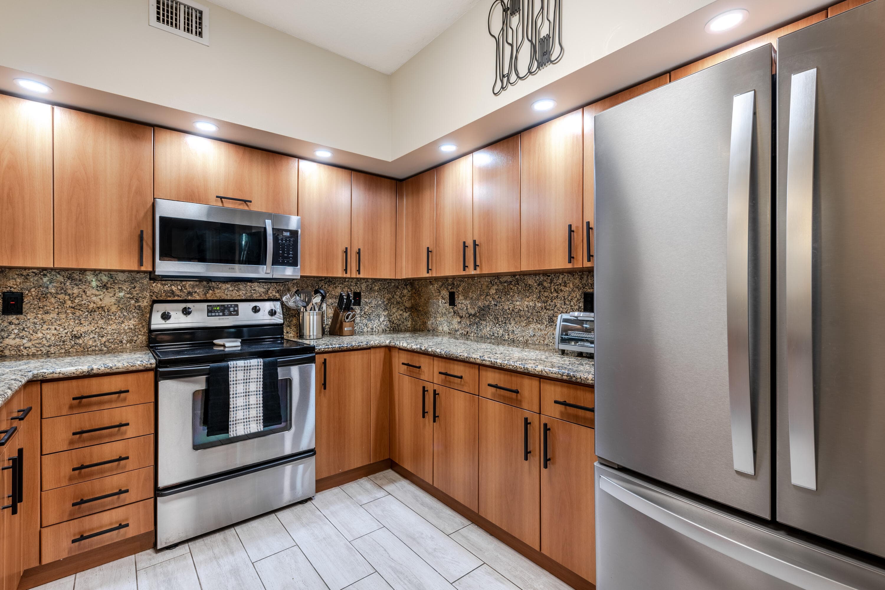 255 NE 3rd Avenue 2212, Delray Beach, FL 33444 — photo 9 of 81