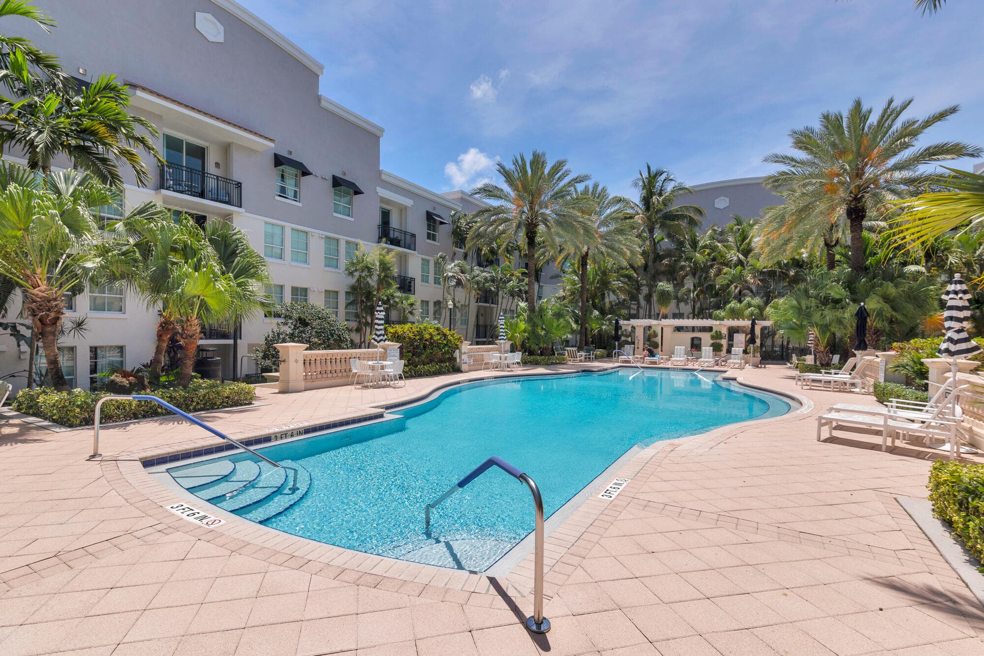 600 S Dixie Highway 257, West Palm Beach, FL 33401 — photo 1 of 30