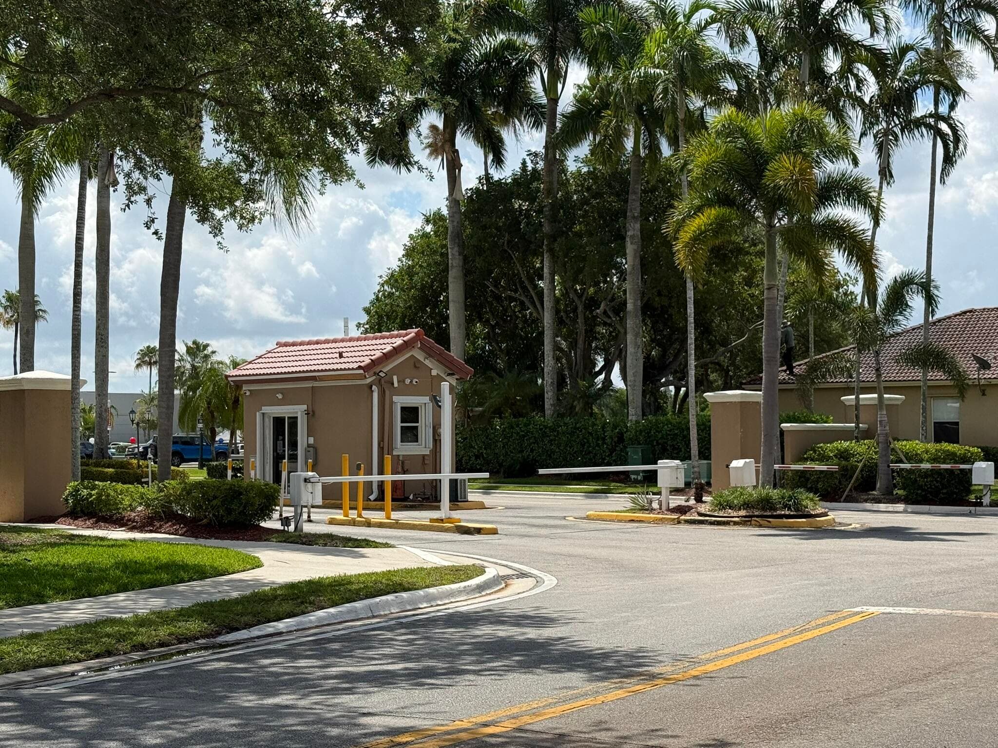 16135 Emerald Cove Road, Weston, FL 33331 — photo 19 of 22