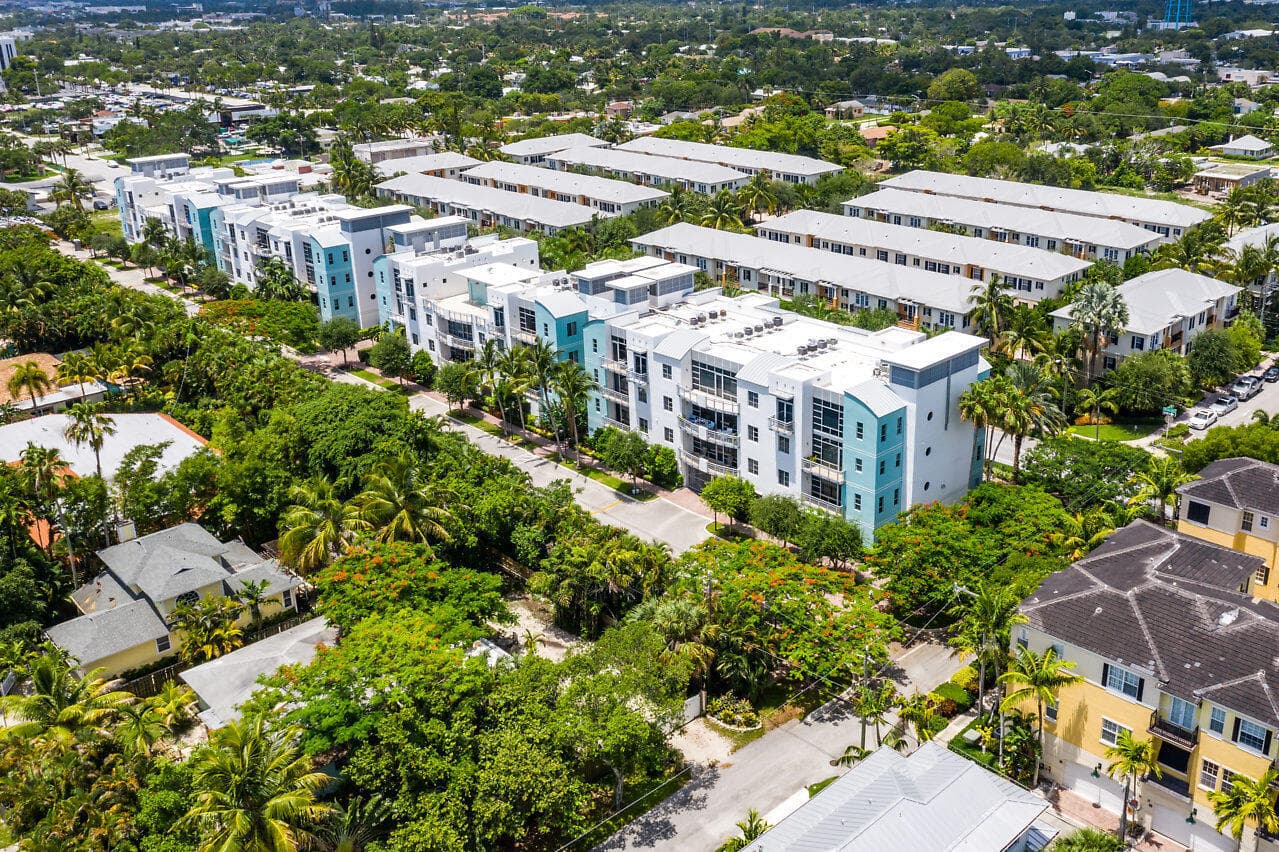 335 SE 6th Avenue 304, Delray Beach, FL 33483 — photo 22 of 35
