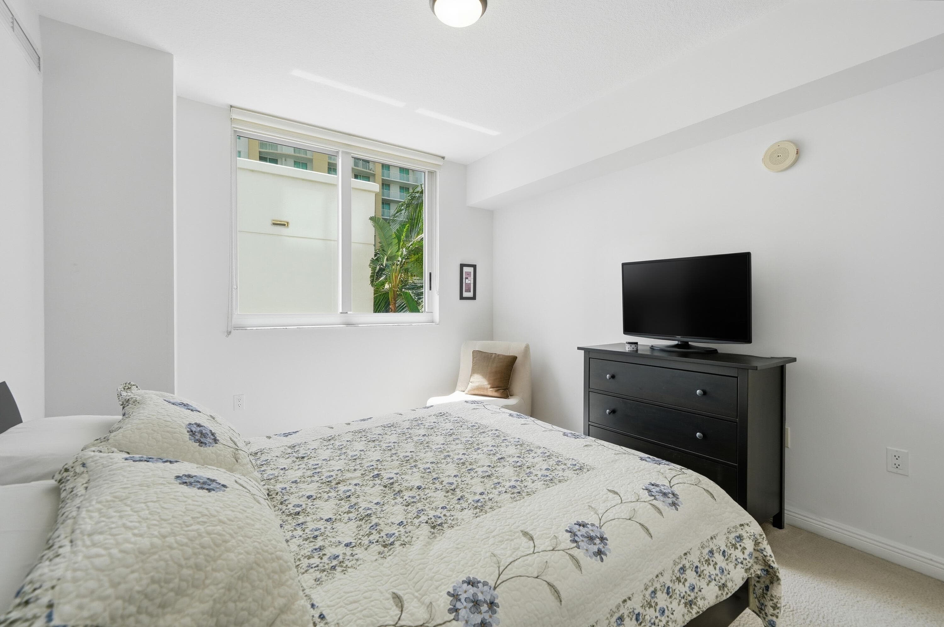 1755 E Hallandale Beach Boulevard 207e, Hallandale Beach, FL 33009 — photo 9 of 29