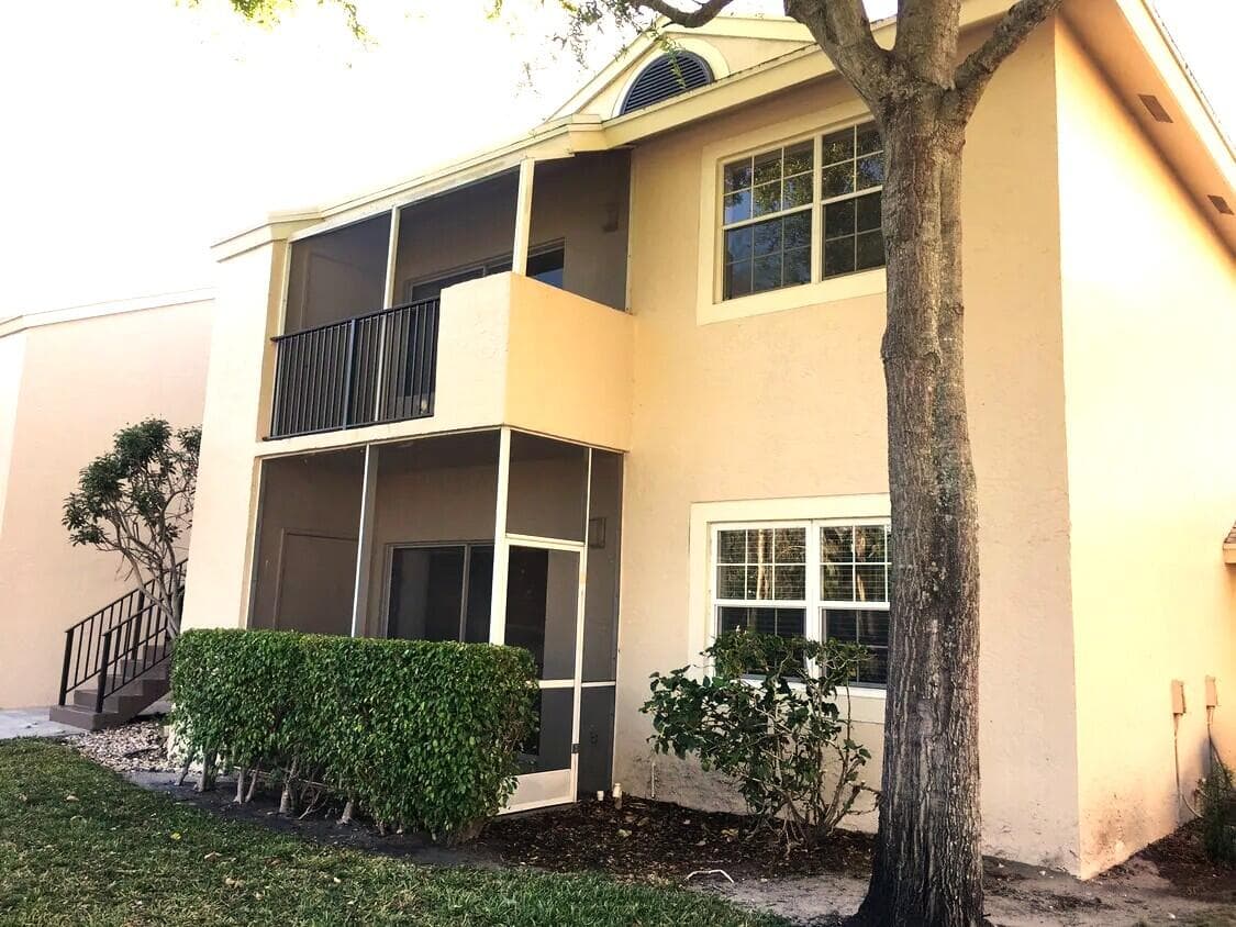 671 Cypress Lake Boulevard D21, Deerfield Beach, FL 33064 — photo