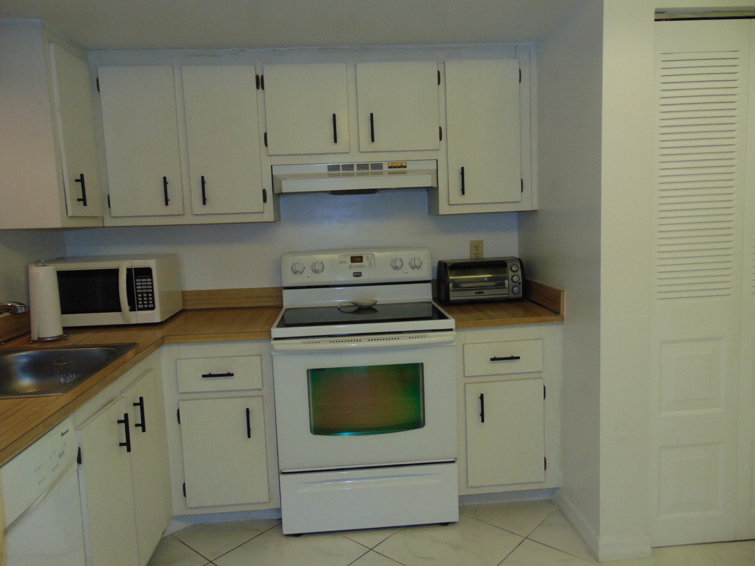 7640 NW 18th Street 401, Margate, FL 33063 — photo 27 of 49