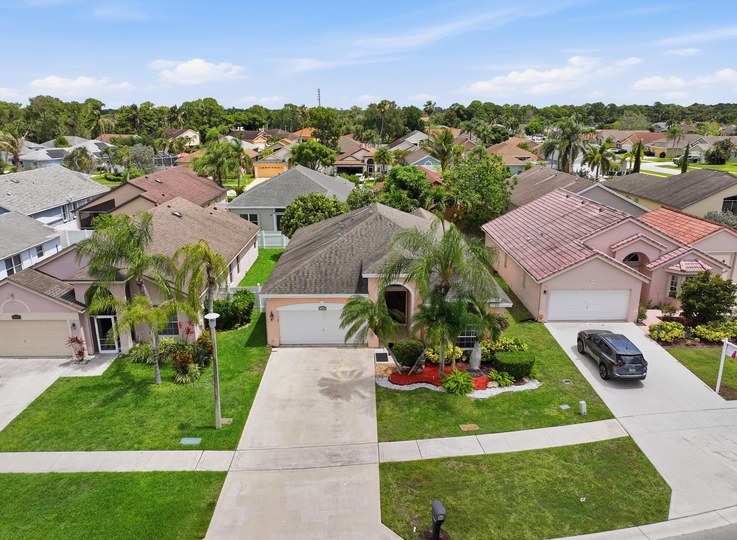 113 Saratoga Blvd Boulevard E, Royal Palm Beach, FL 33411 — photo 1 of 41