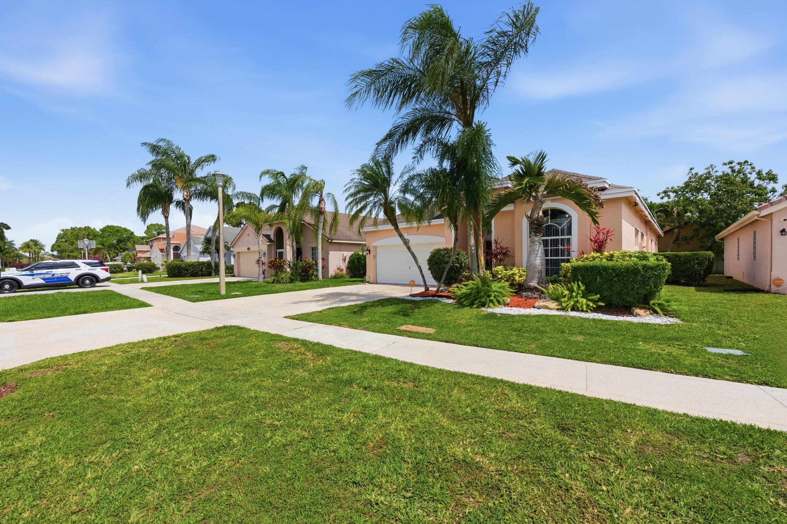 113 Saratoga Blvd Boulevard E, Royal Palm Beach, FL 33411 — photo 24 of 41