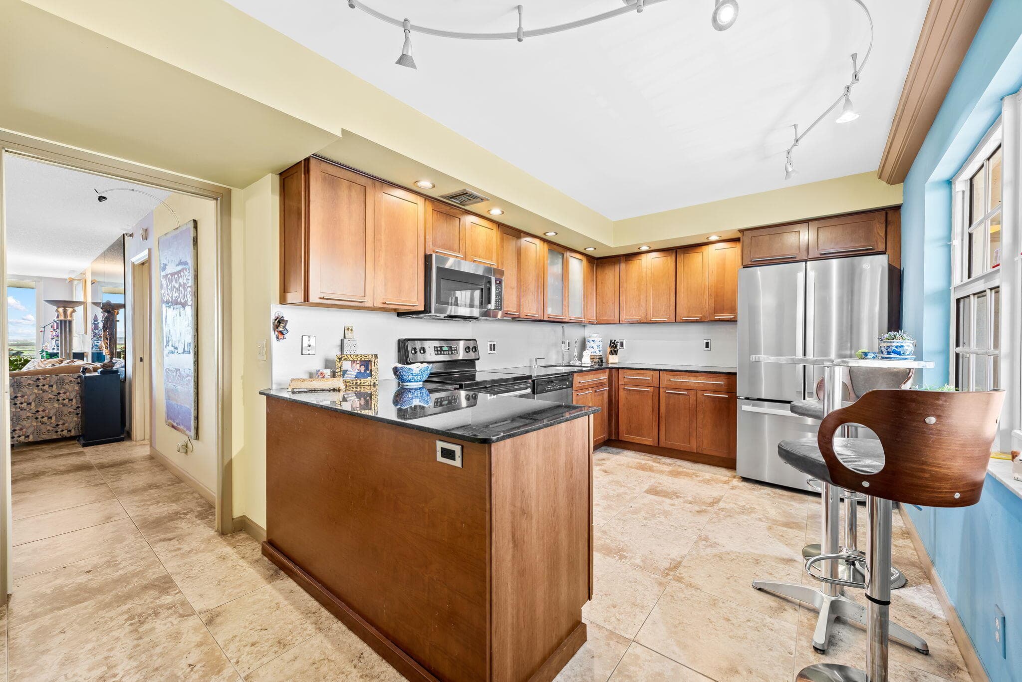3510 Oaks Way 1002, Pompano Beach, FL 33069 — photo 5 of 28