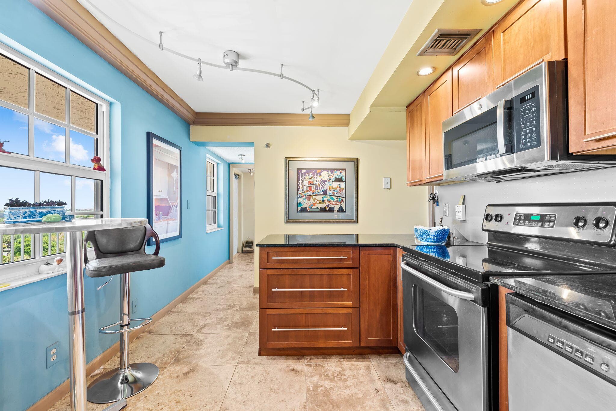 3510 Oaks Way 1002, Pompano Beach, FL 33069 — photo 6 of 28