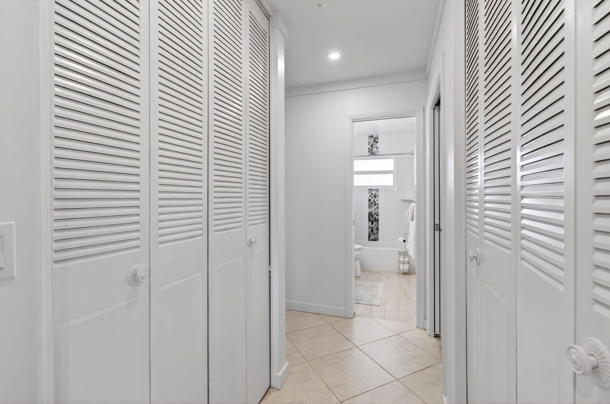 2533 Dudley Dr W Unit E, West Palm Beach, FL 33415 — photo 36 of 96