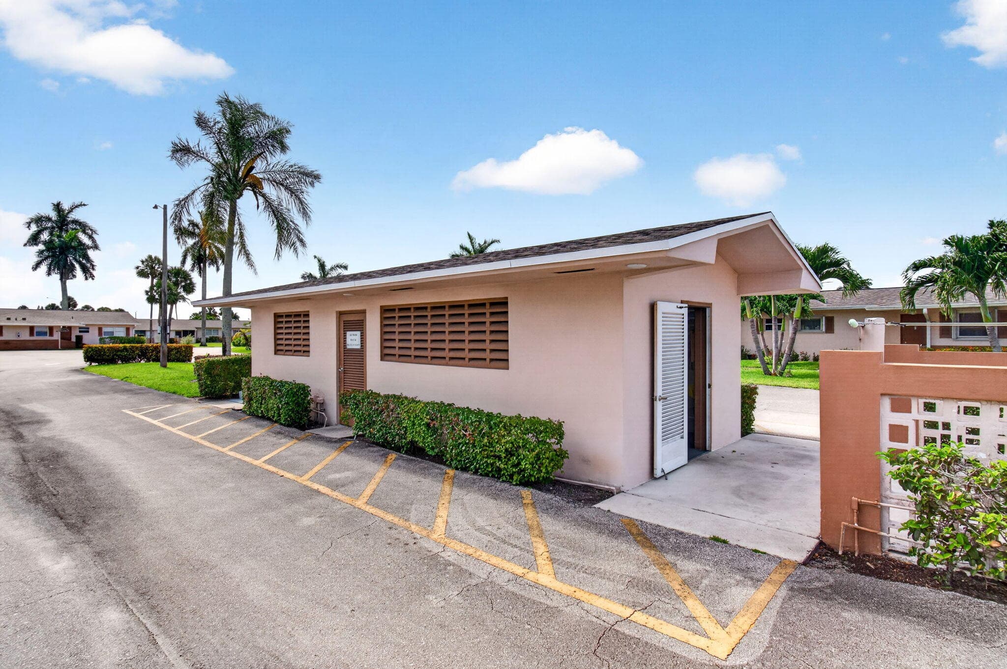 2533 Dudley Dr W Unit E, West Palm Beach, FL 33415 — photo 71 of 96