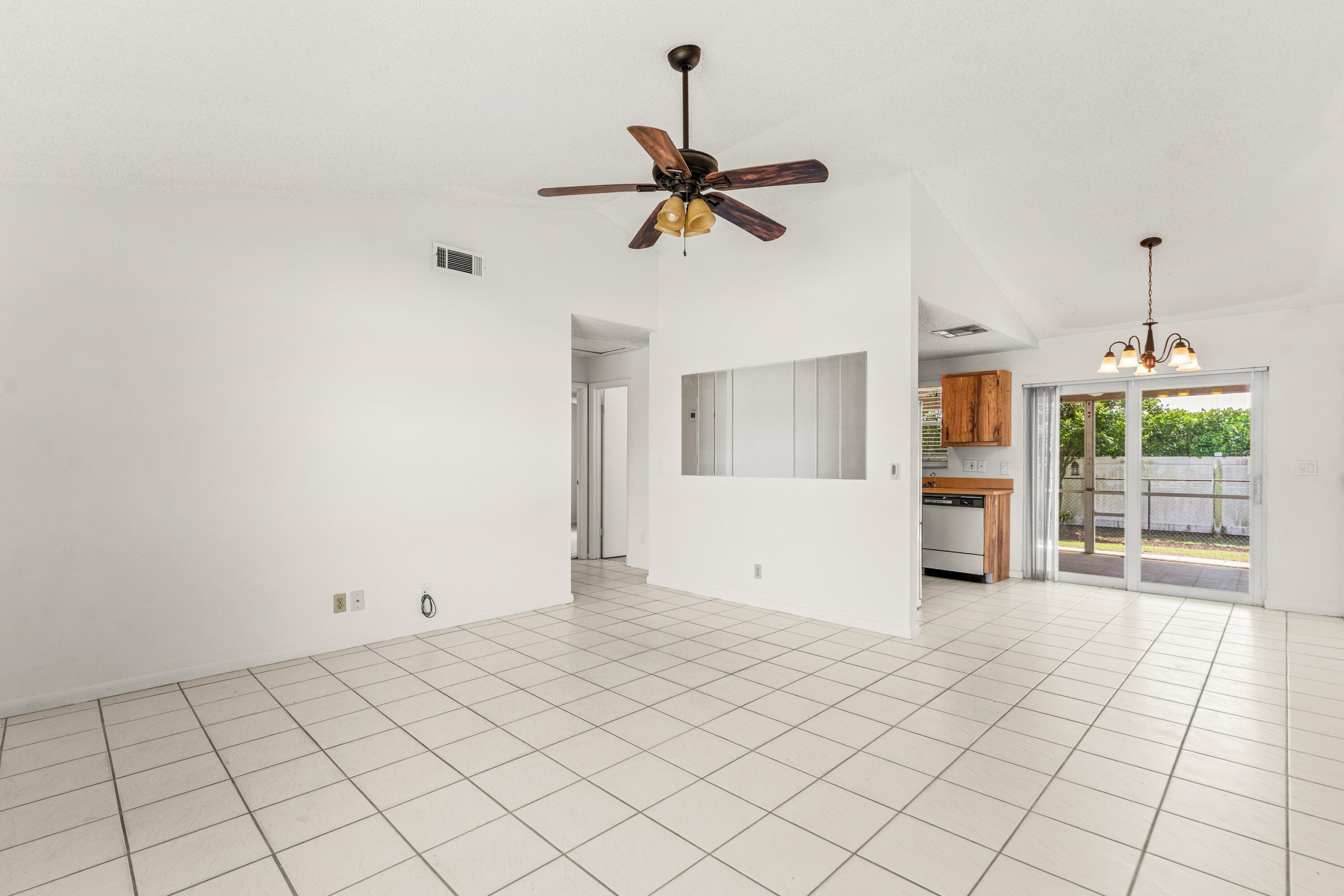 105 Banyan Circle, Jupiter, FL 33458 — photo 10 of 35
