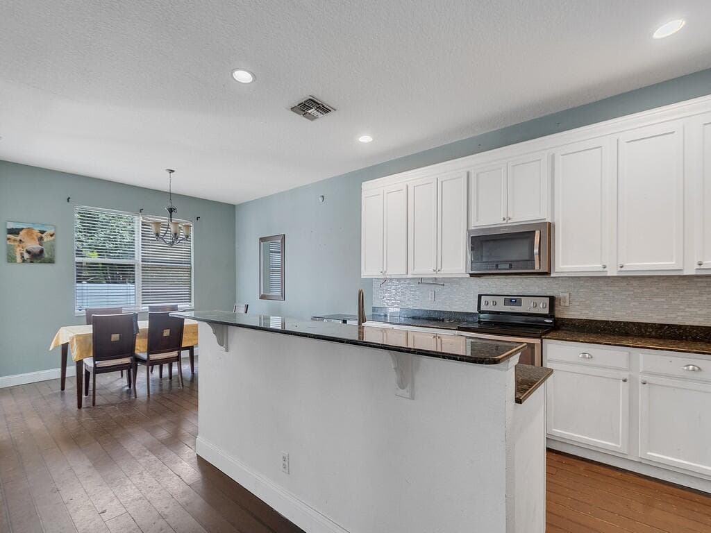 388 NW Placid Avenue, Port St. Lucie, FL 34983 — photo 4 of 29