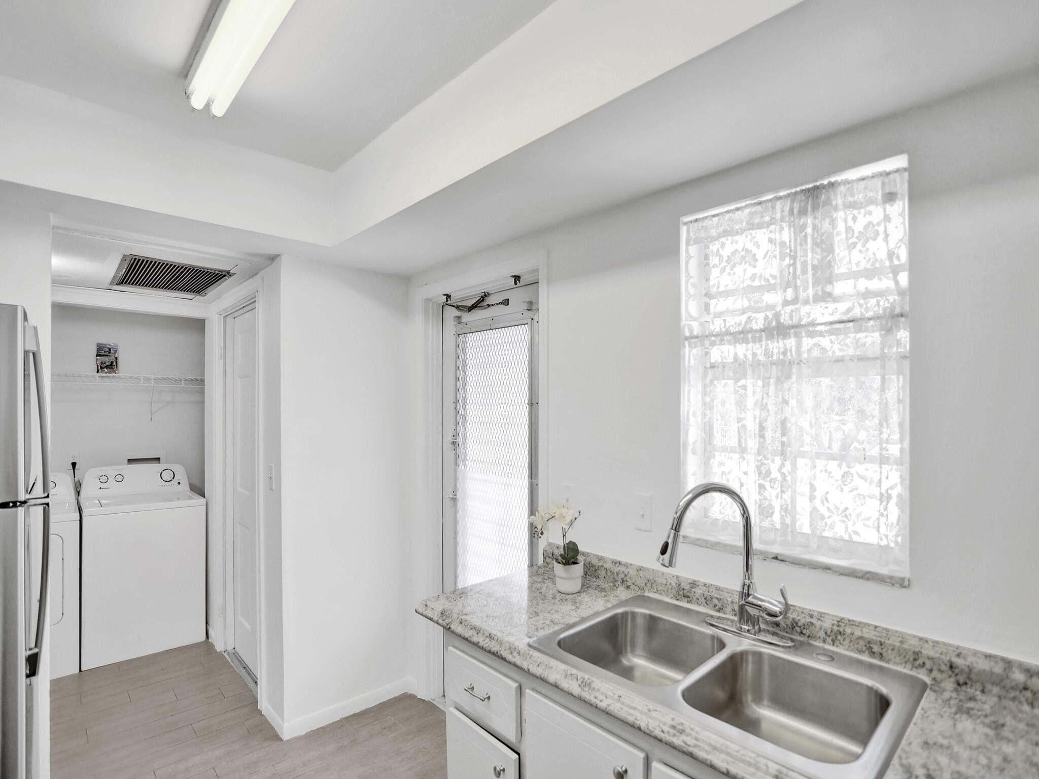 10193 N Military Trail 206, Palm Beach Gardens, FL 33410 — photo 10 of 46