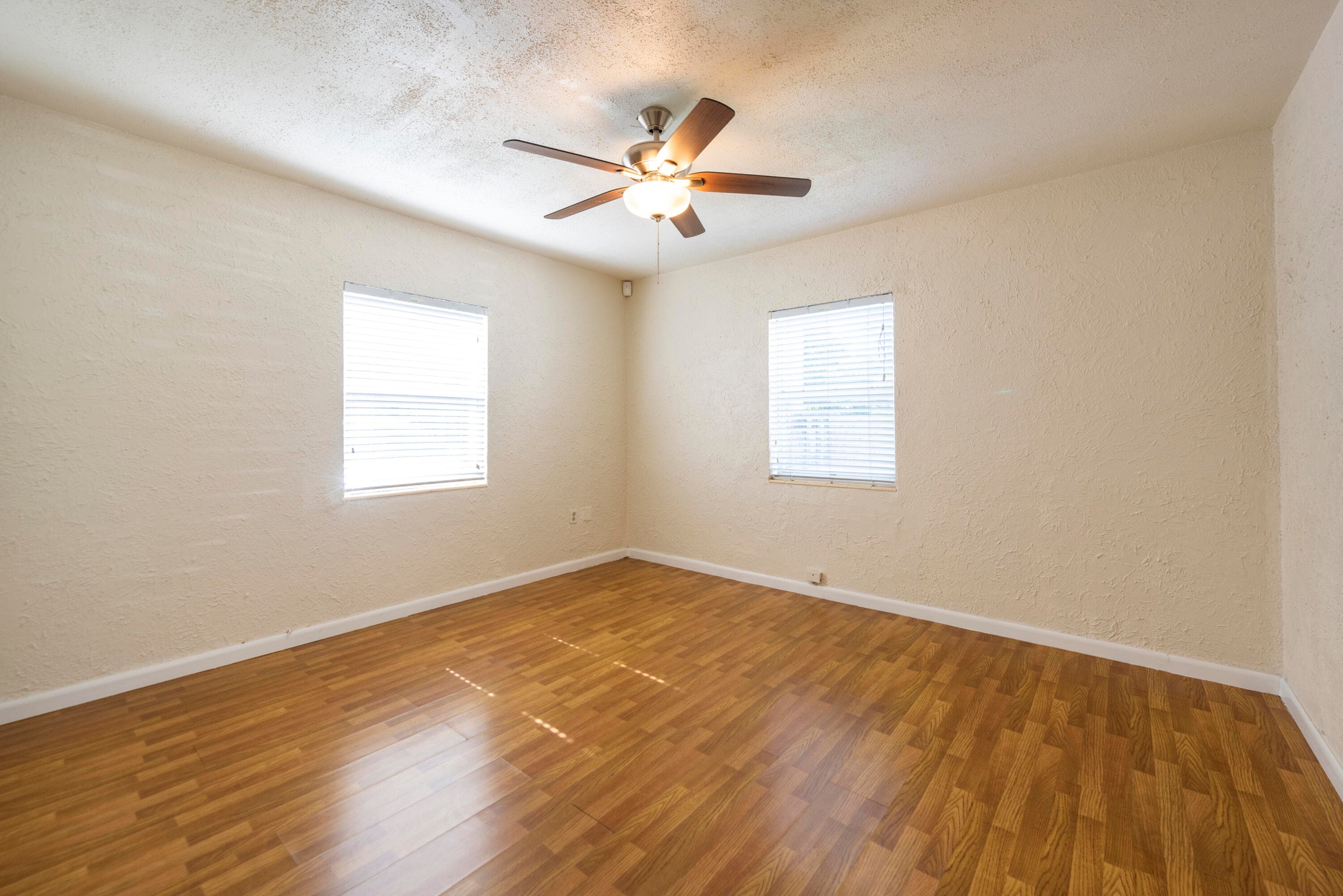 412 SE 17th Street Front, Fort Lauderdale, FL 33316 — photo 9 of 21